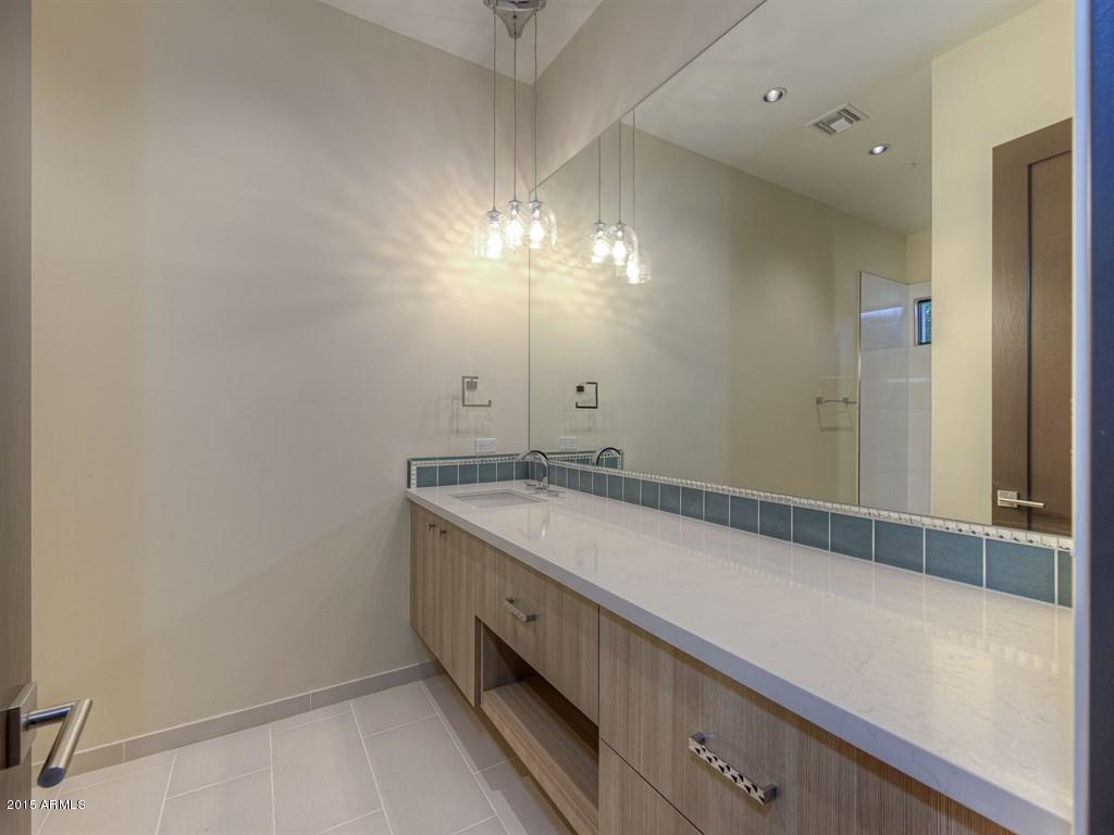 PARADISE VALLEY FARMS - Residential
