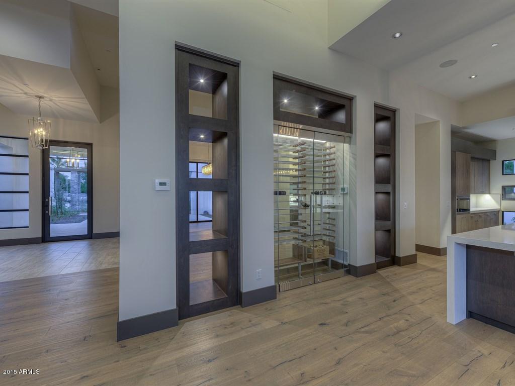 PARADISE VALLEY FARMS - Residential