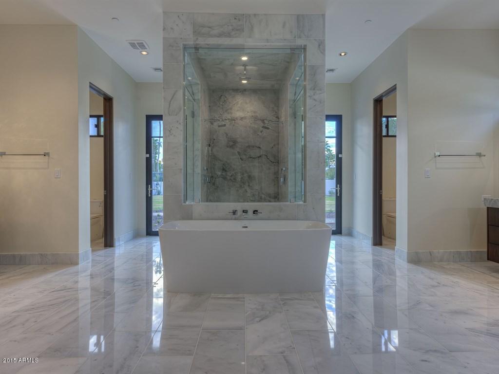 PARADISE VALLEY FARMS - Residential