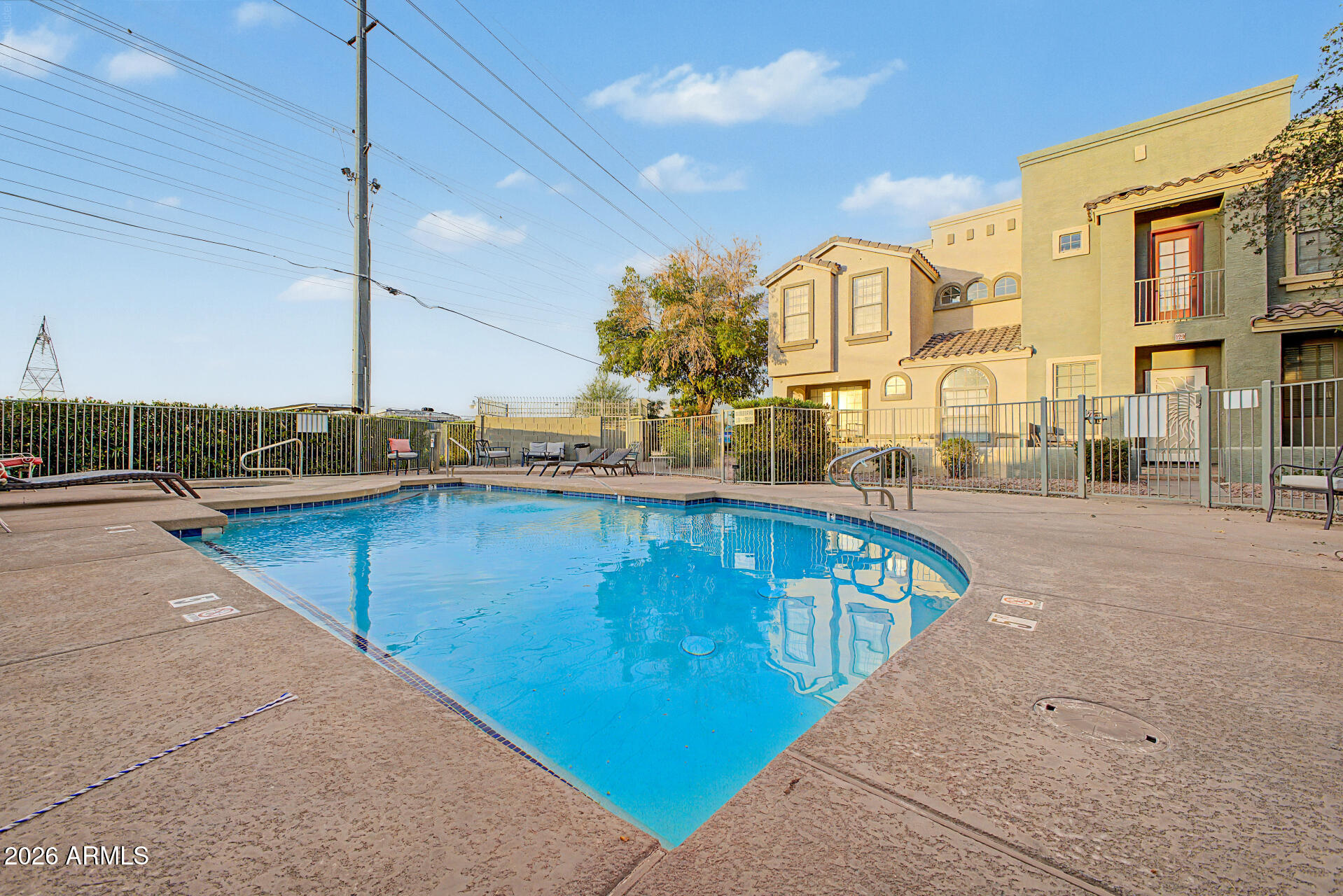 Strada Townhomes - Residential