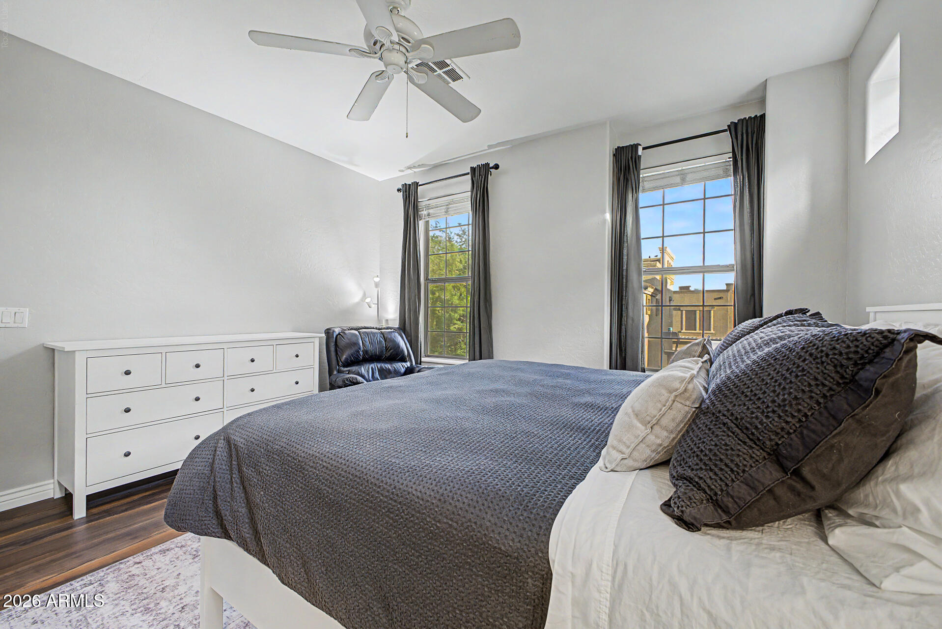 Strada Townhomes - Residential