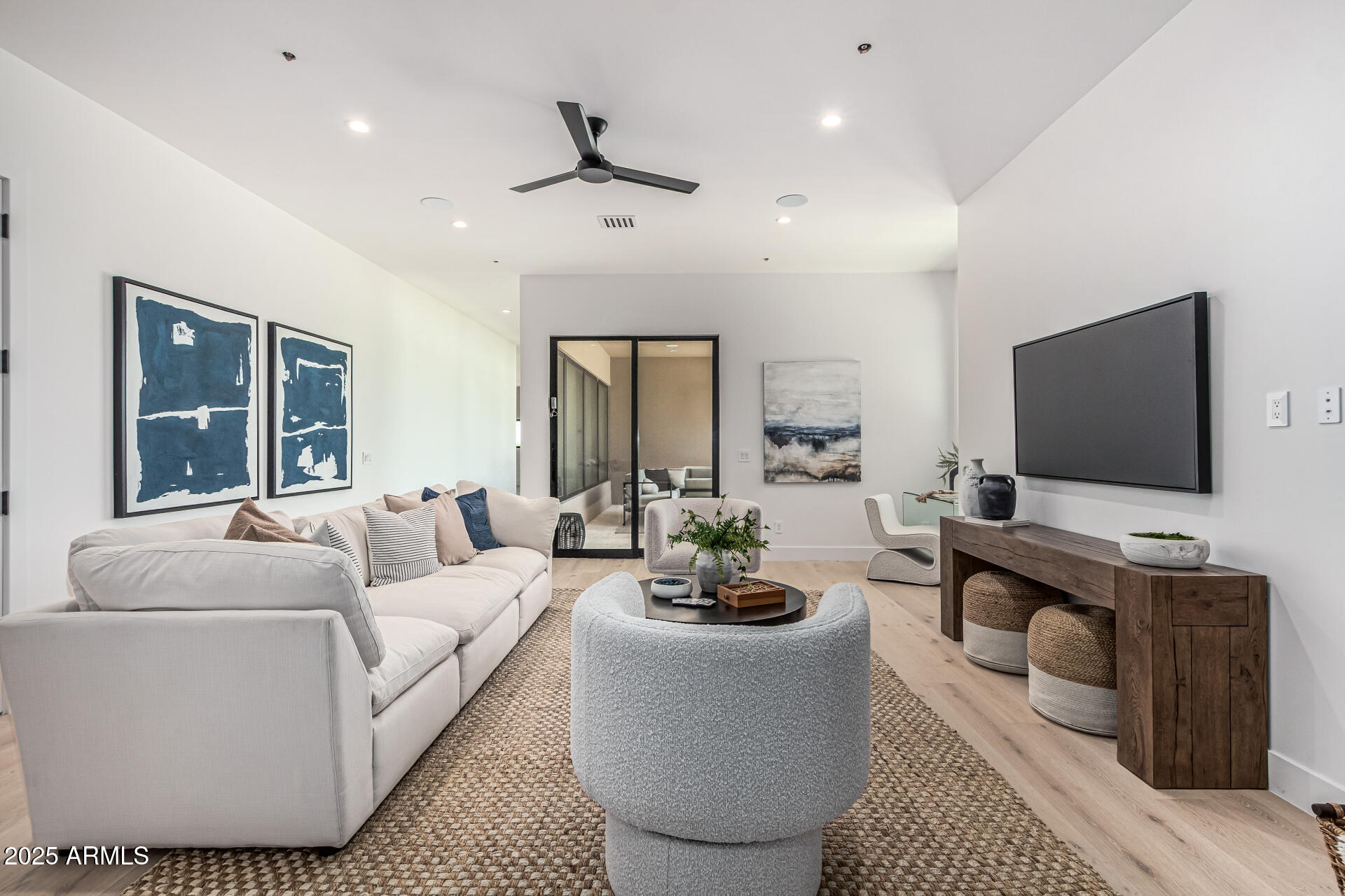 PINNACLE PEAK ESTATES - Residential