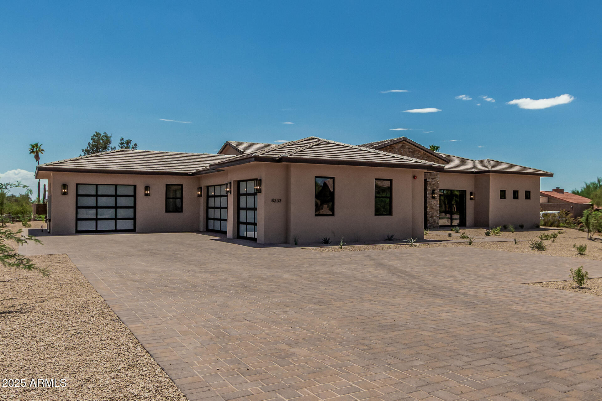 PINNACLE PEAK ESTATES - Residential