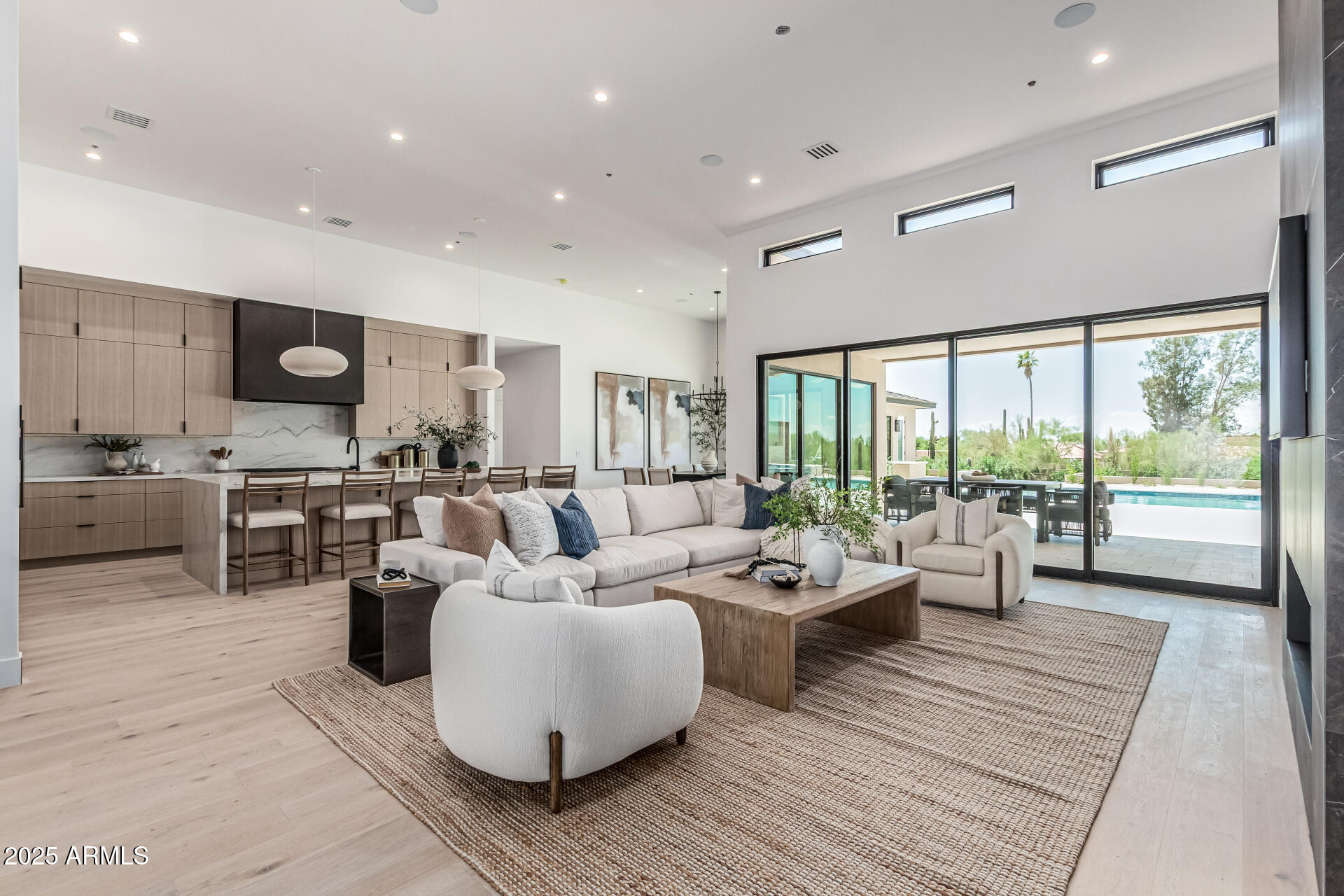 PINNACLE PEAK ESTATES - Residential