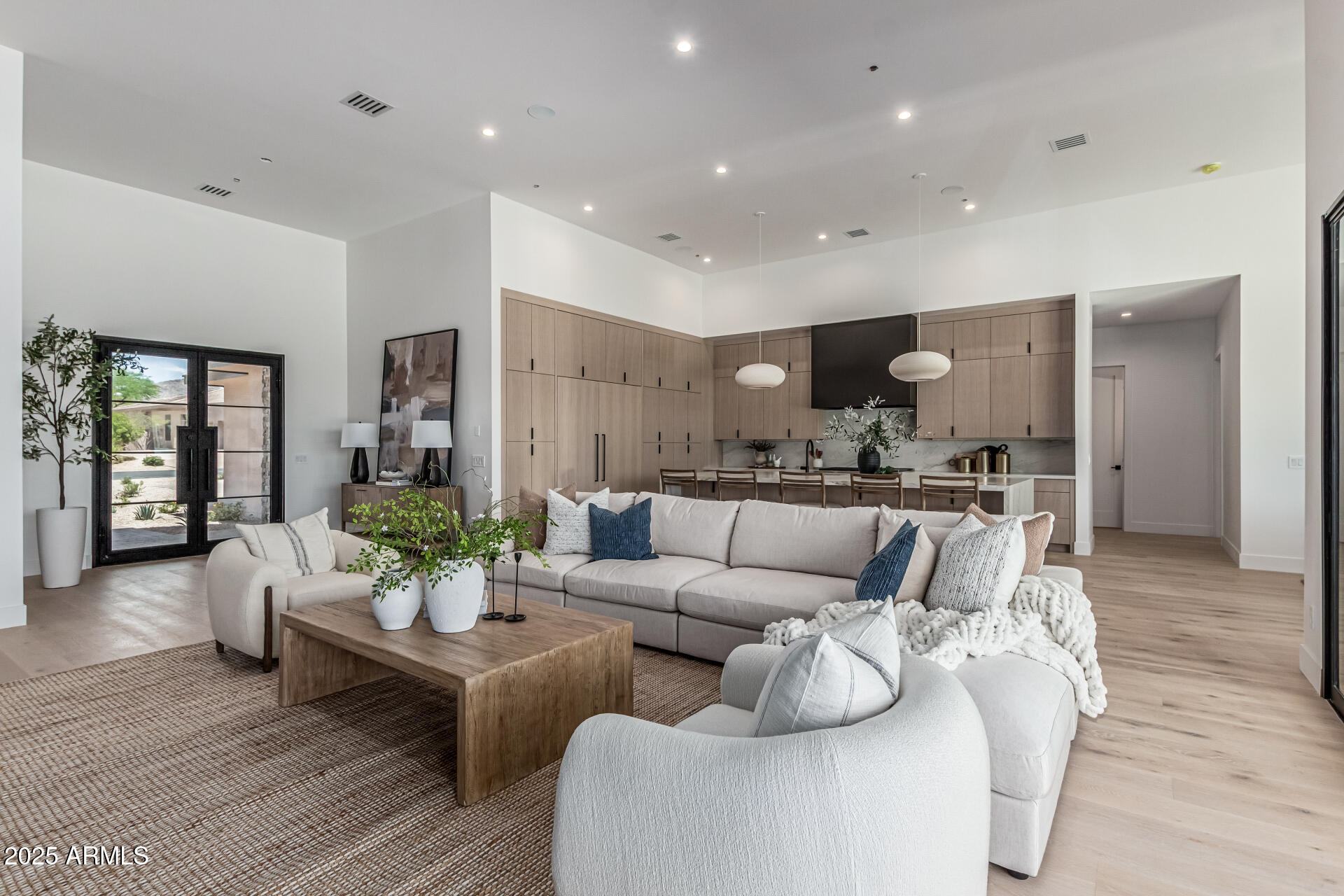 PINNACLE PEAK ESTATES - Residential