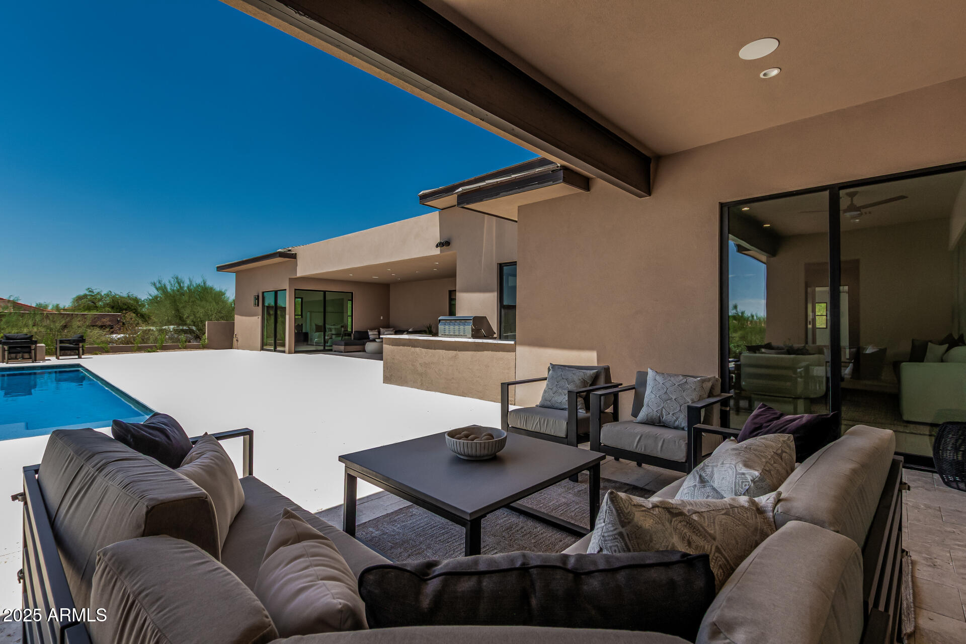 PINNACLE PEAK ESTATES - Residential