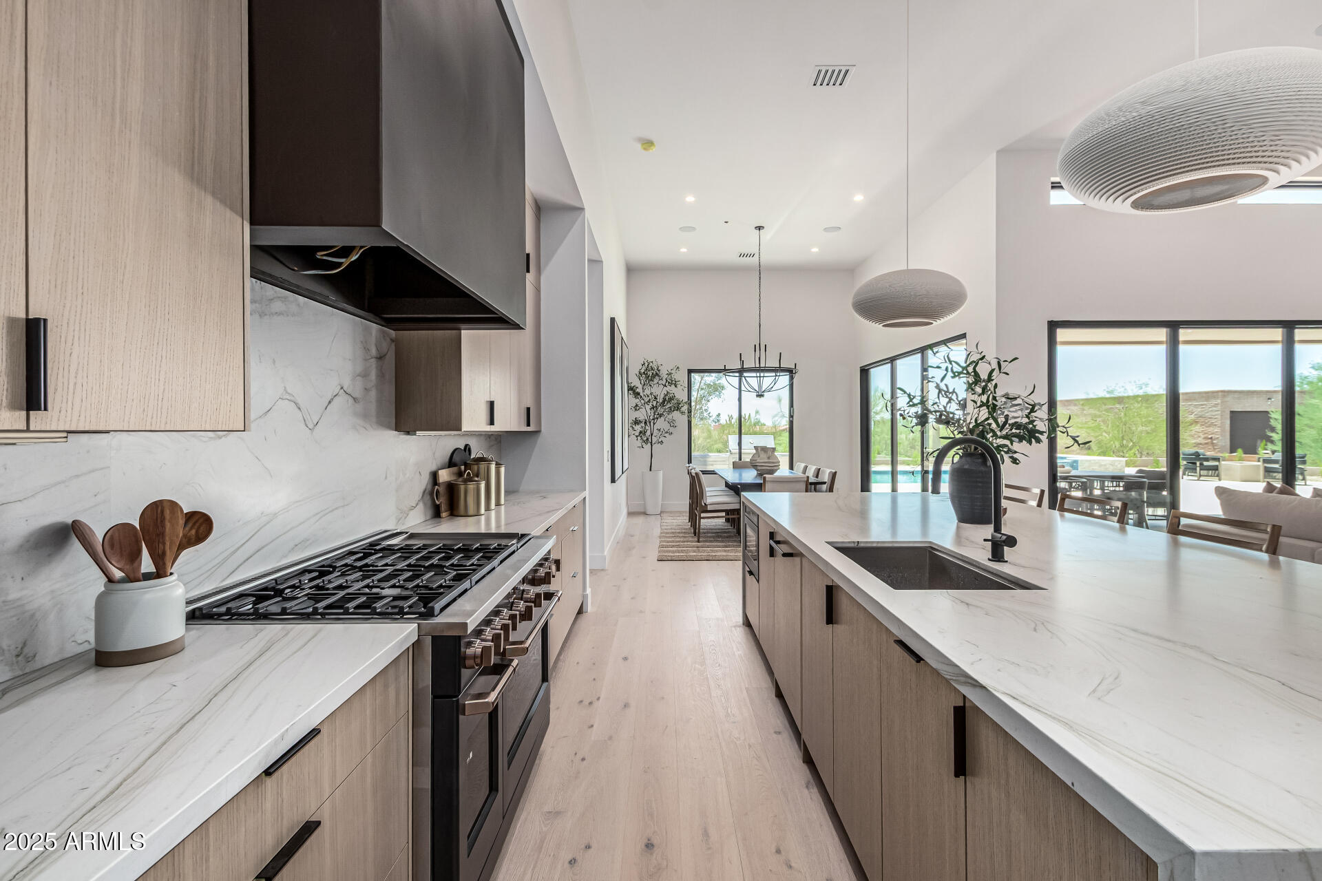 PINNACLE PEAK ESTATES - Residential