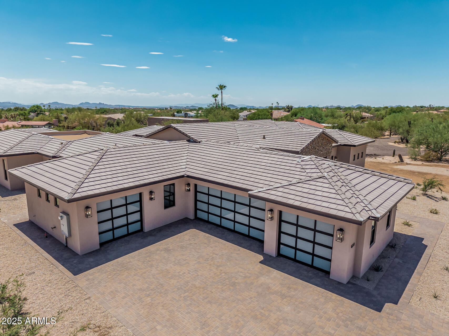 PINNACLE PEAK ESTATES - Residential