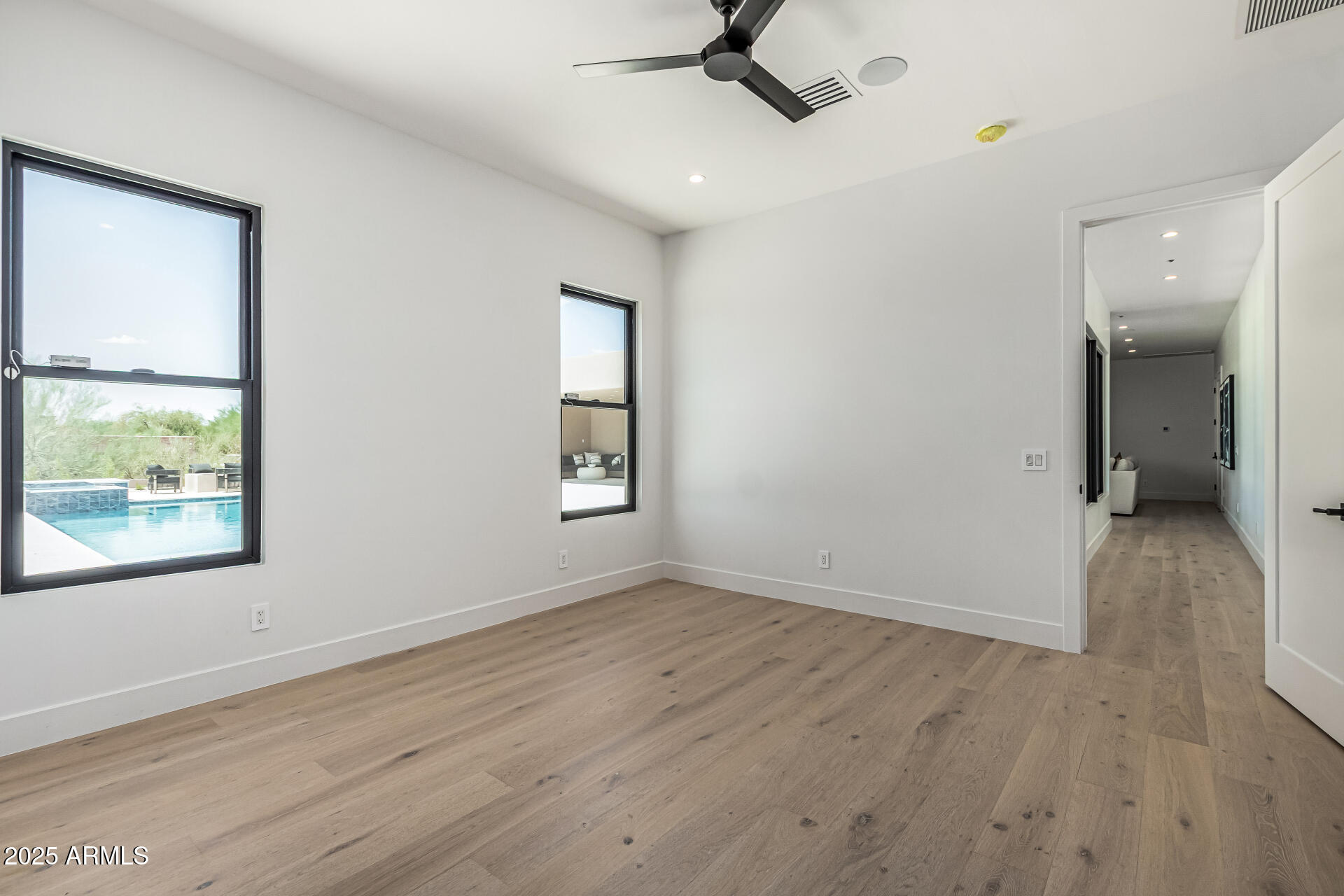 PINNACLE PEAK ESTATES - Residential