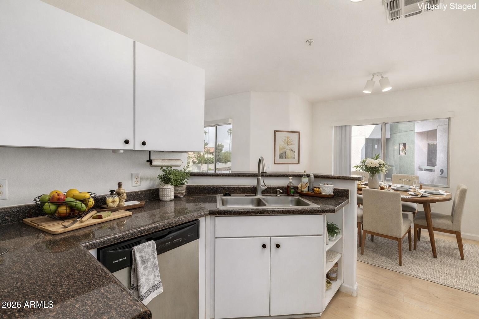 IKON HAYFIELD CONDOMINIUM - Residential