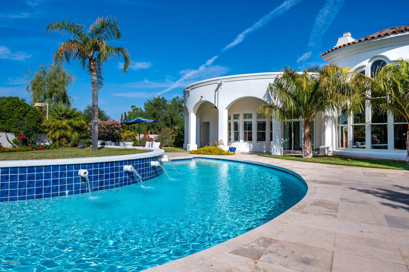HIDDEN PARADISE - Residential