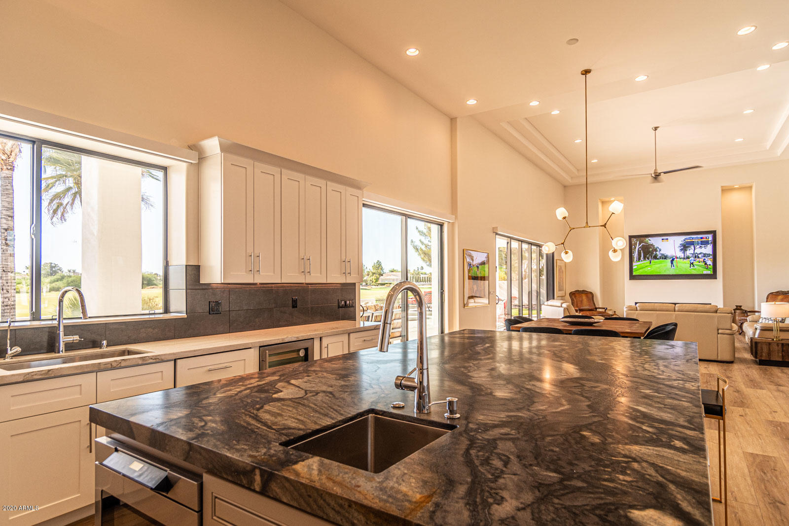 CAMELBACK COUNTRY ESTATES UNIT 3 - Residential
