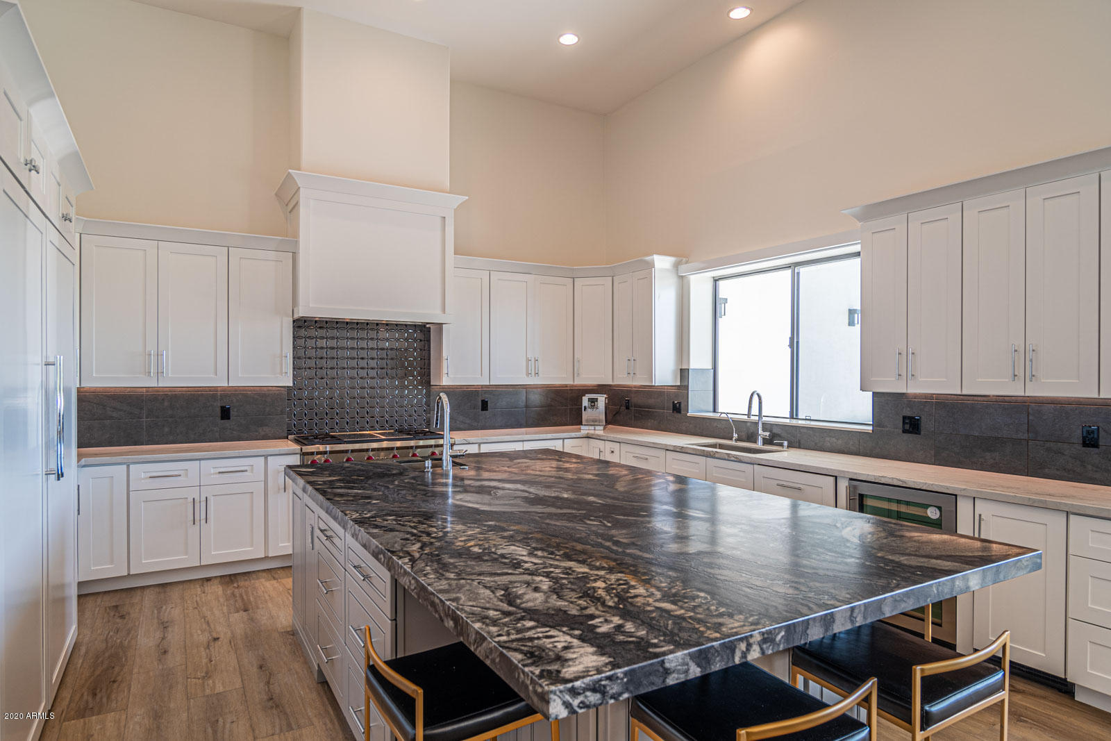 CAMELBACK COUNTRY ESTATES UNIT 3 - Residential
