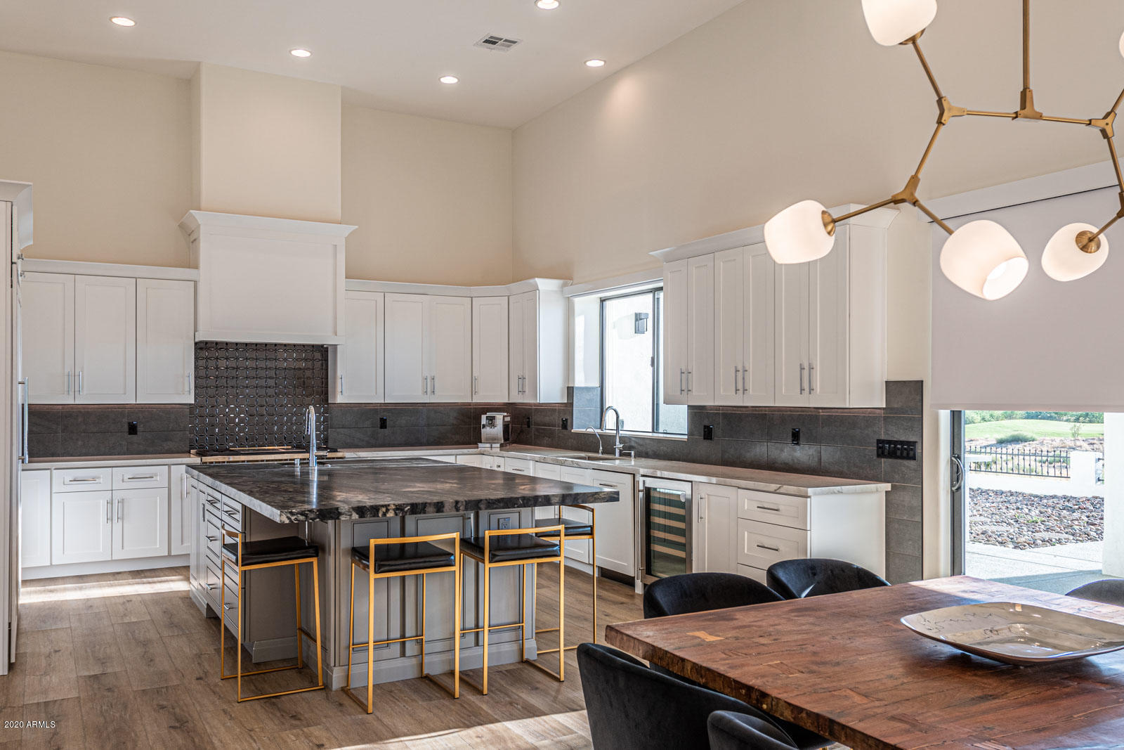 CAMELBACK COUNTRY ESTATES UNIT 3 - Residential