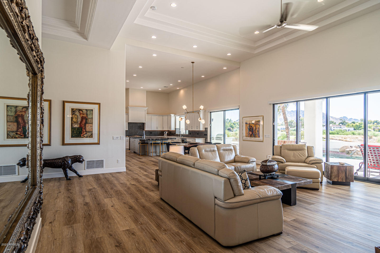 CAMELBACK COUNTRY ESTATES UNIT 3 - Residential