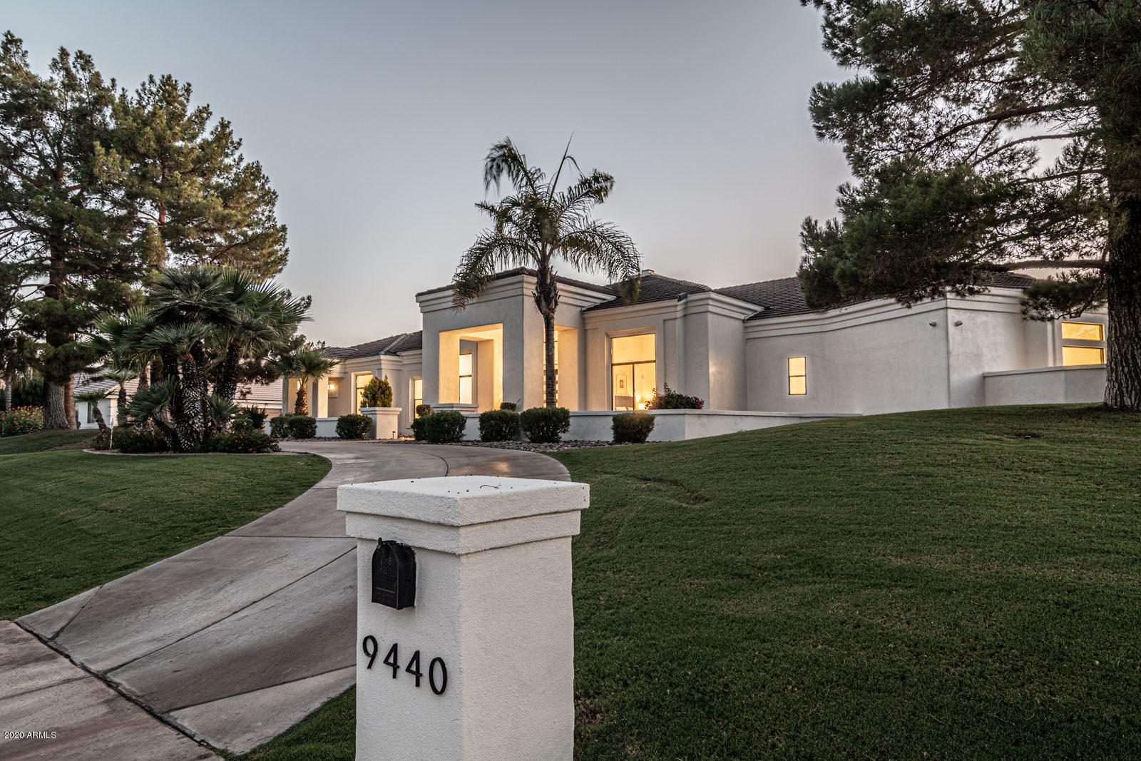 CAMELBACK COUNTRY ESTATES UNIT 3 - Residential