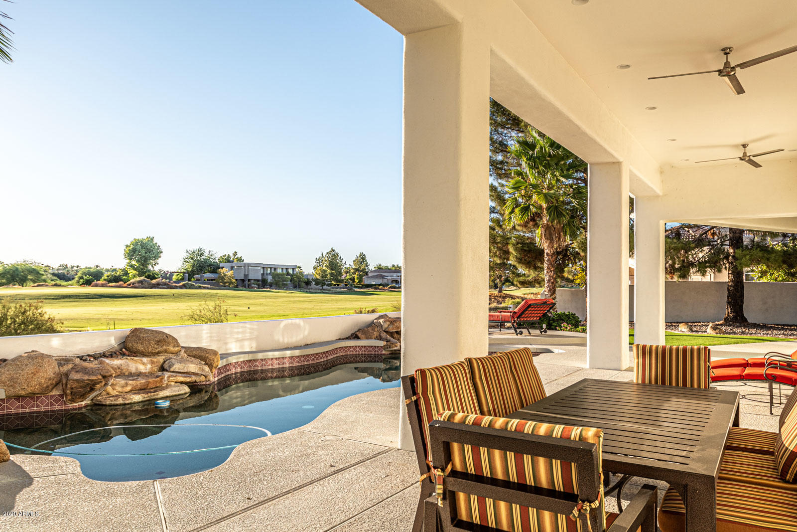 CAMELBACK COUNTRY ESTATES UNIT 3 - Residential