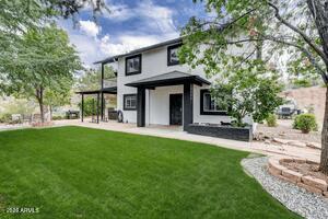 COMMAND ESTATES - Residential