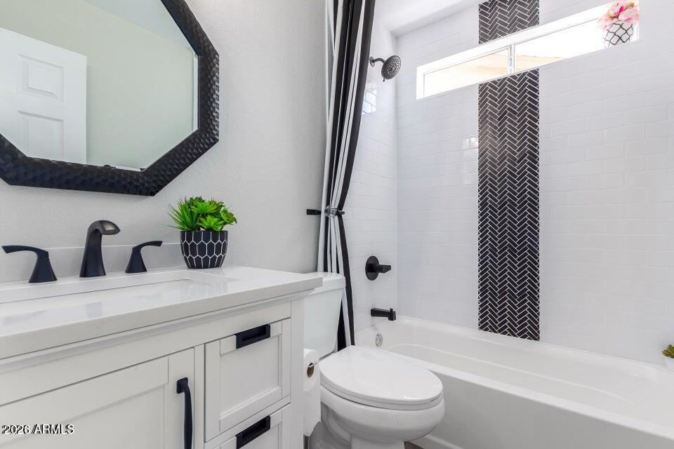 SUNBIRD UNIT TEN - Residential