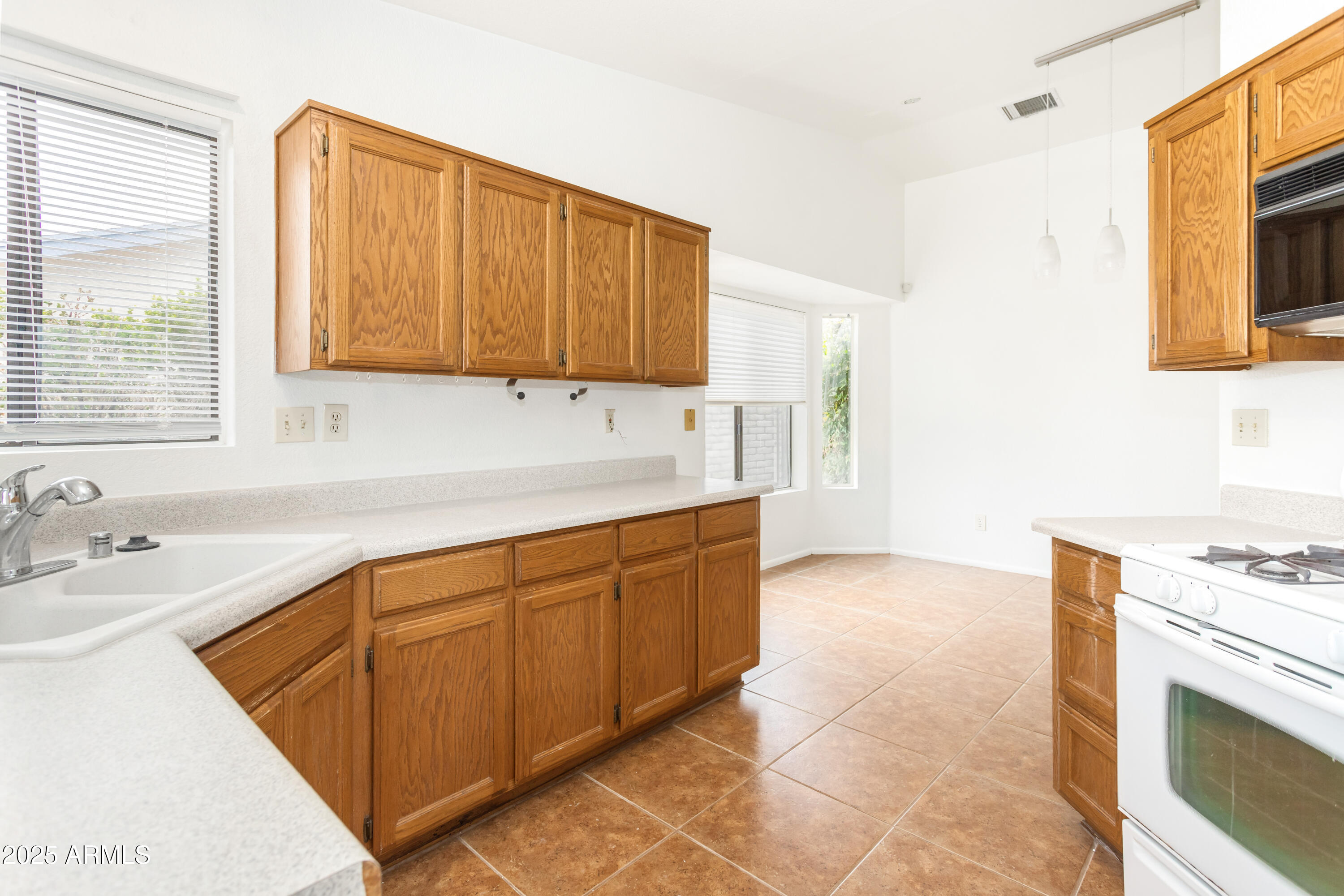 EAGLE RIDGE - Residential