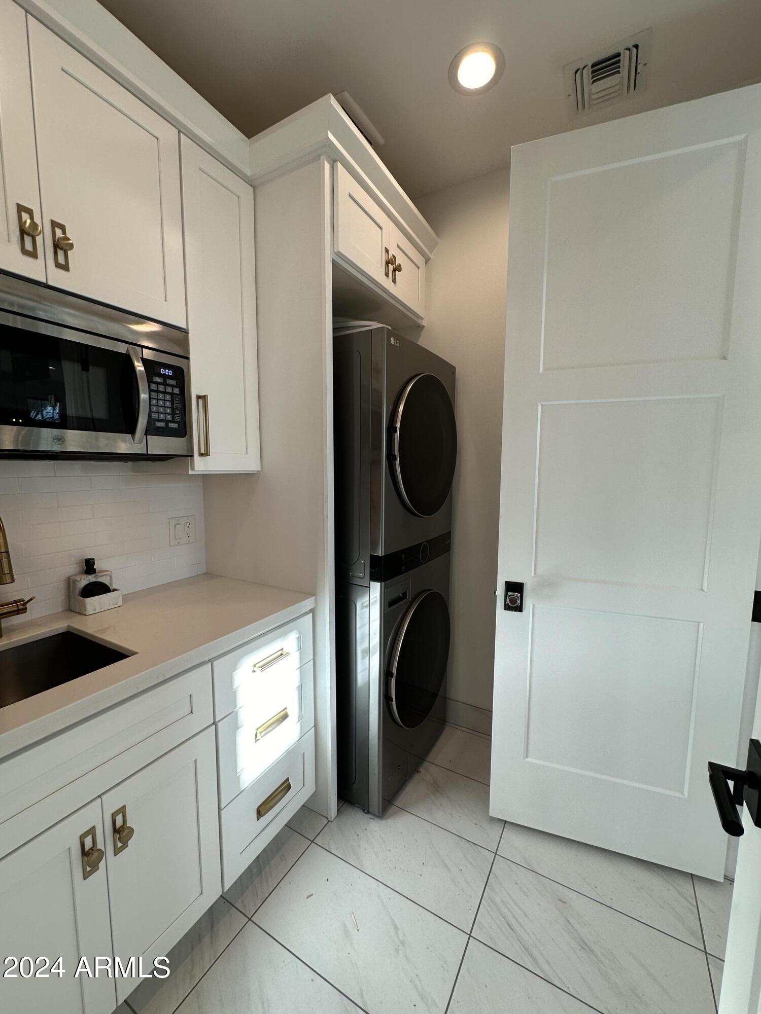 OAKHURST - Residential