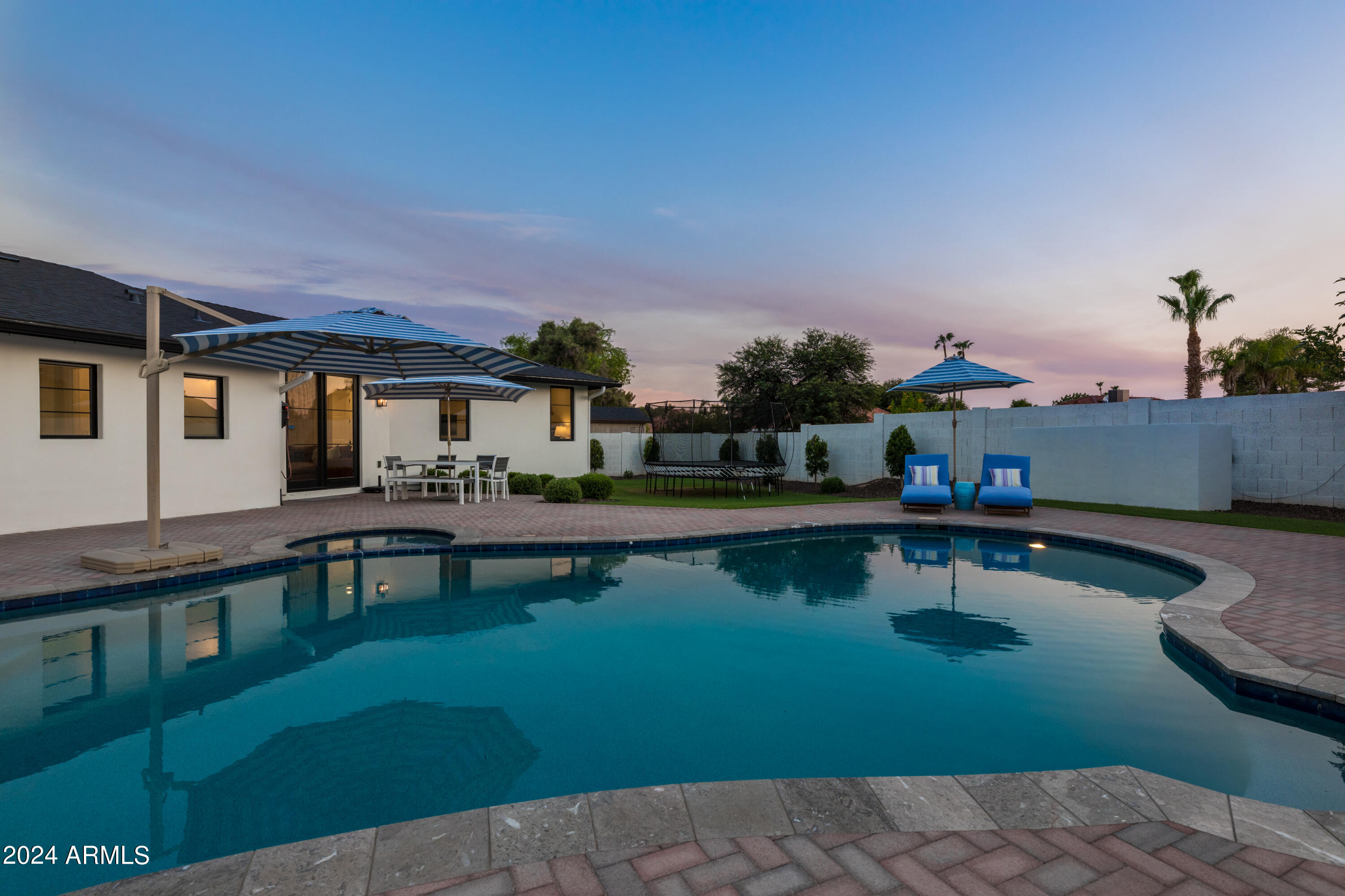 OAKHURST - Residential