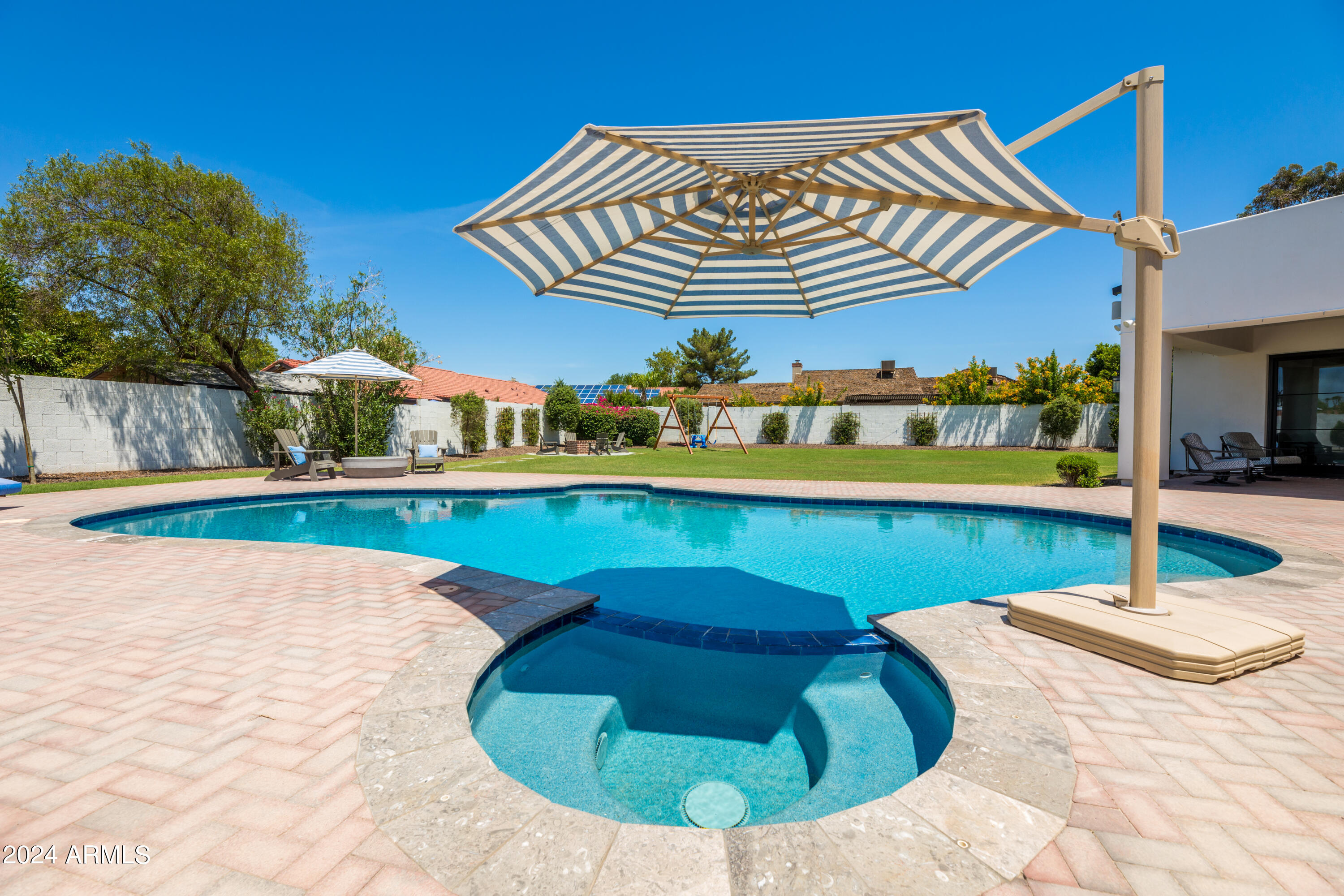 OAKHURST - Residential