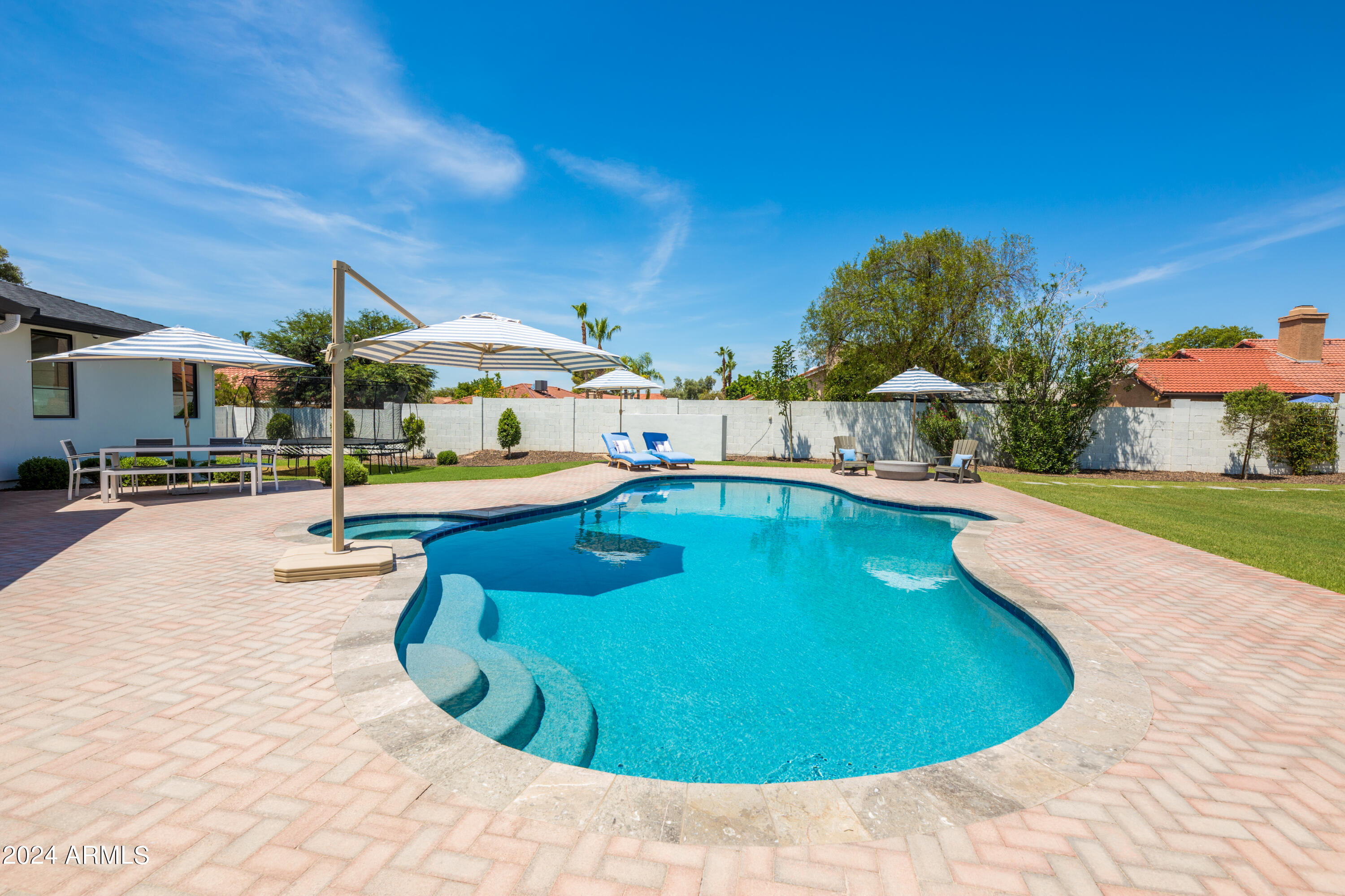 OAKHURST - Residential
