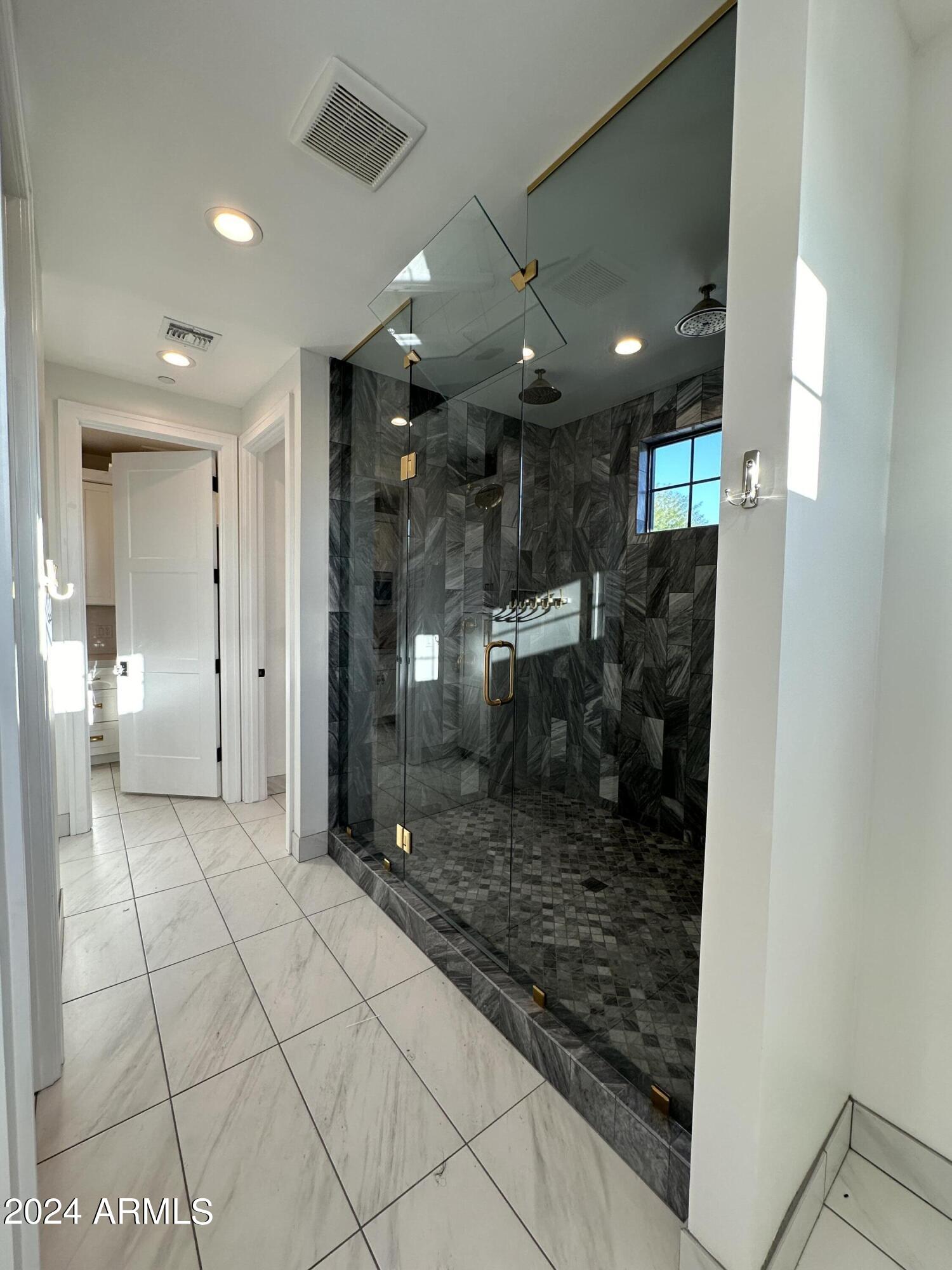 OAKHURST - Residential