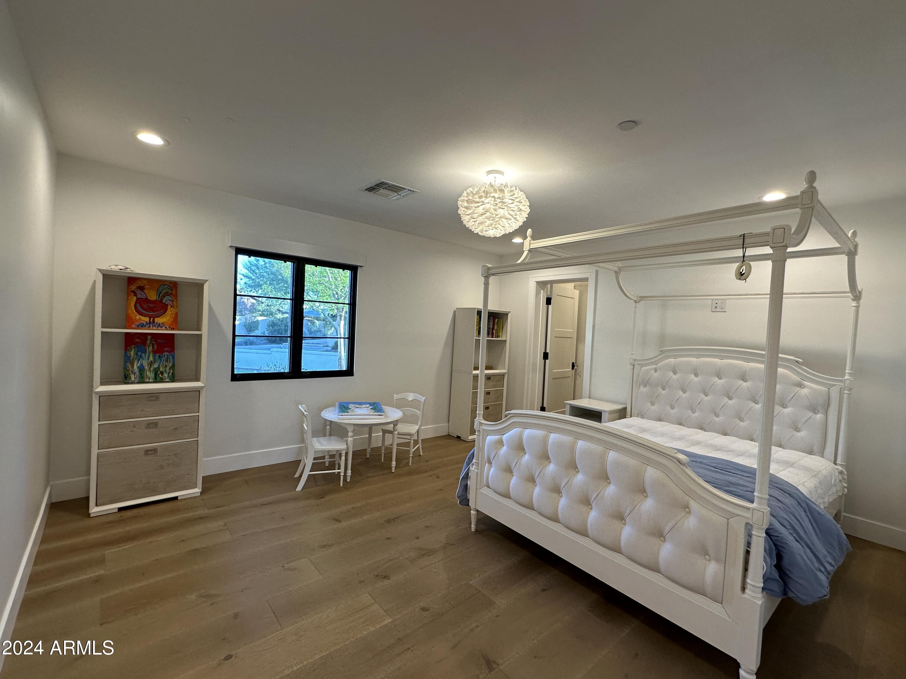 OAKHURST - Residential