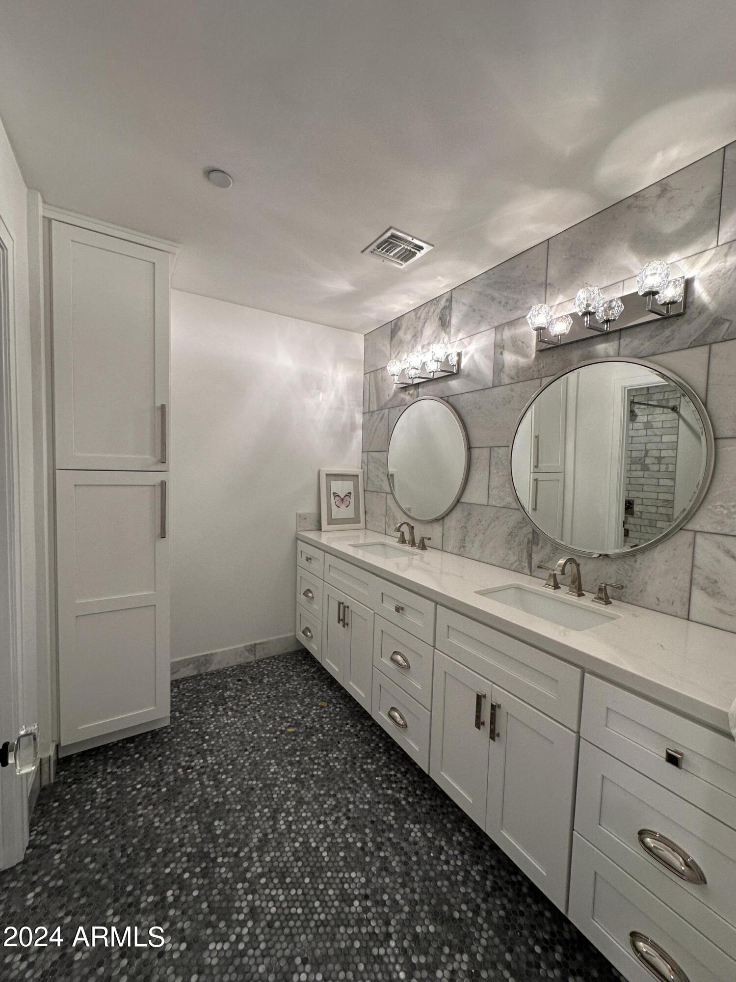 OAKHURST - Residential