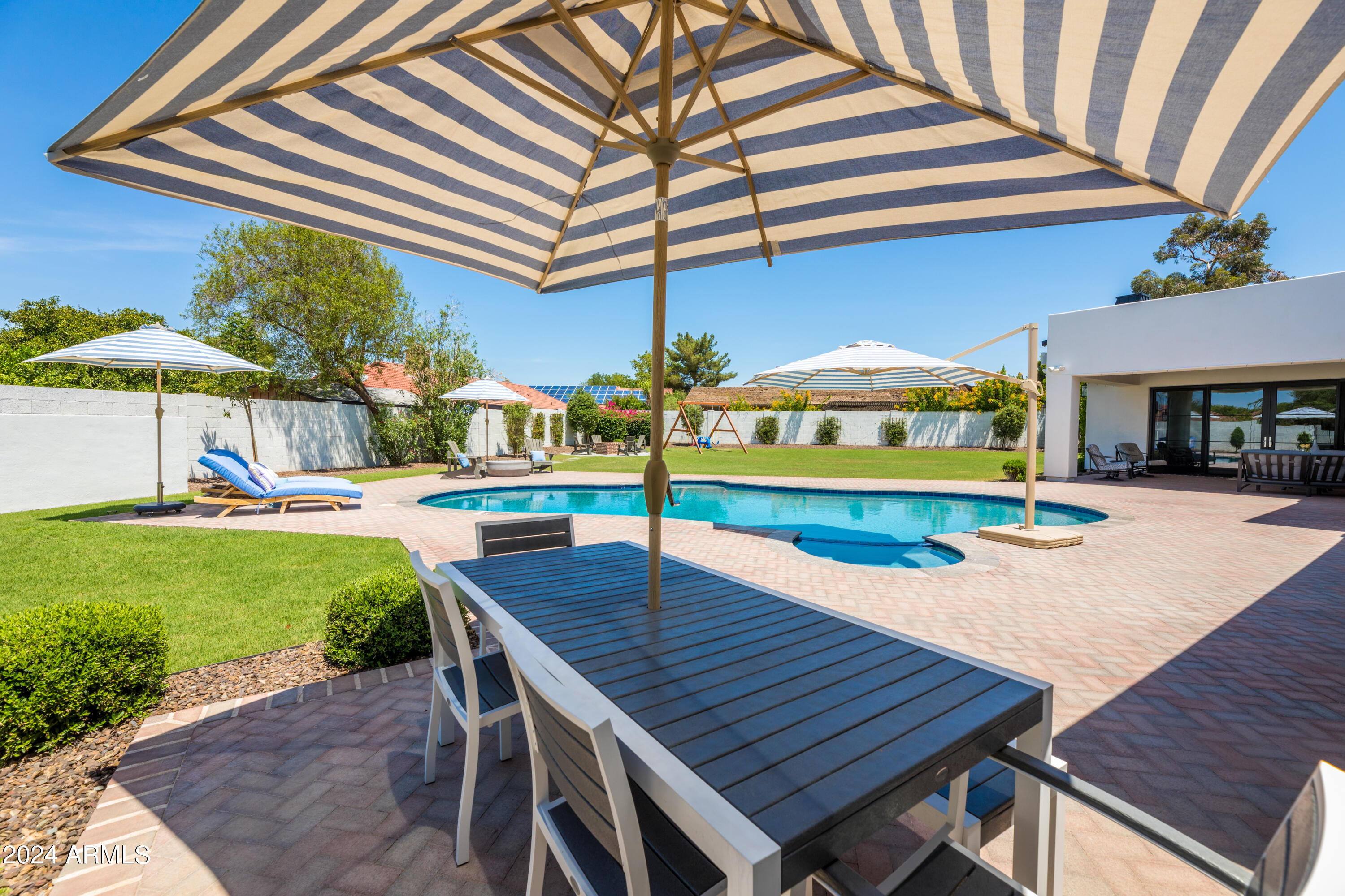 OAKHURST - Residential