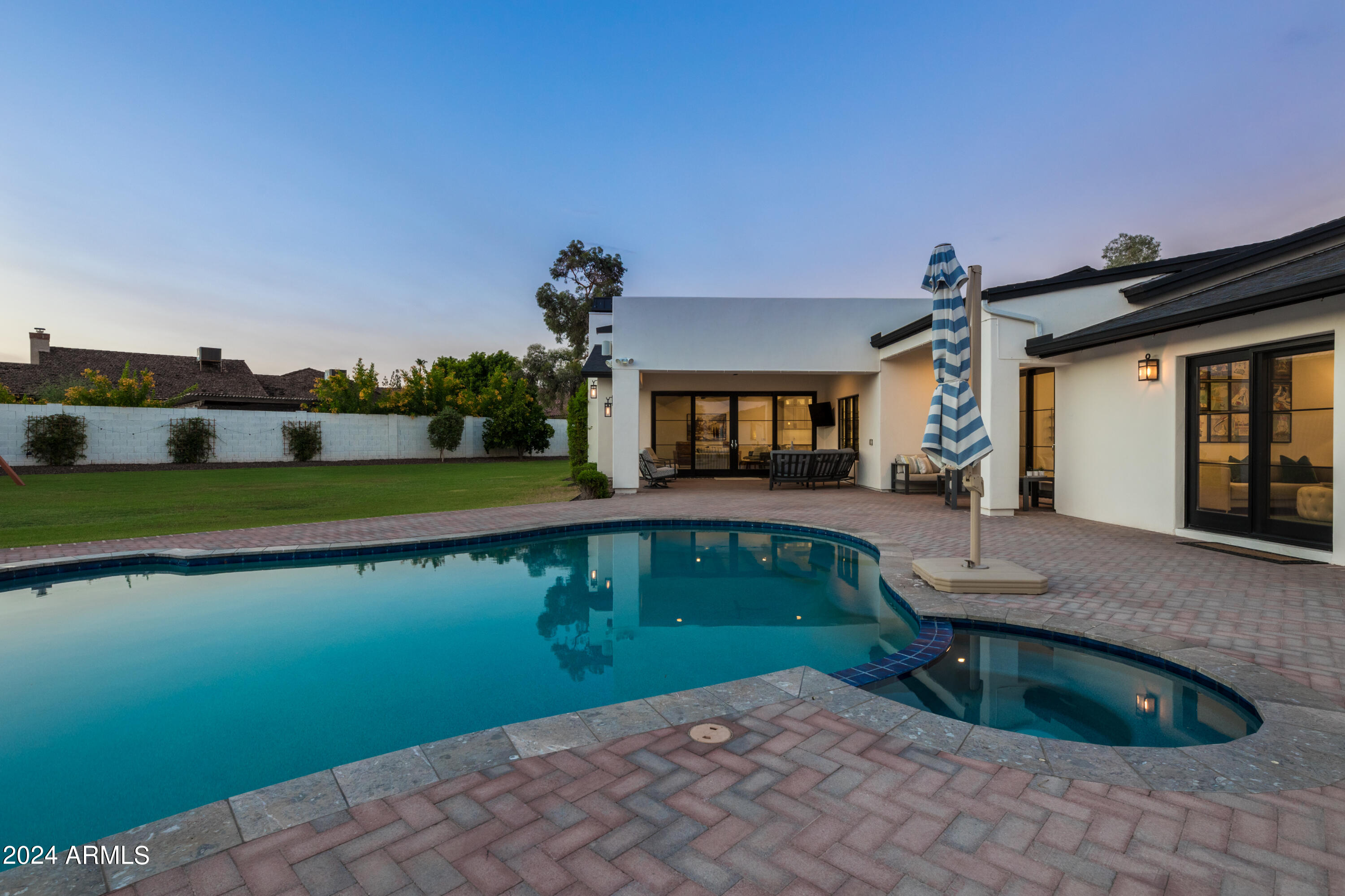OAKHURST - Residential