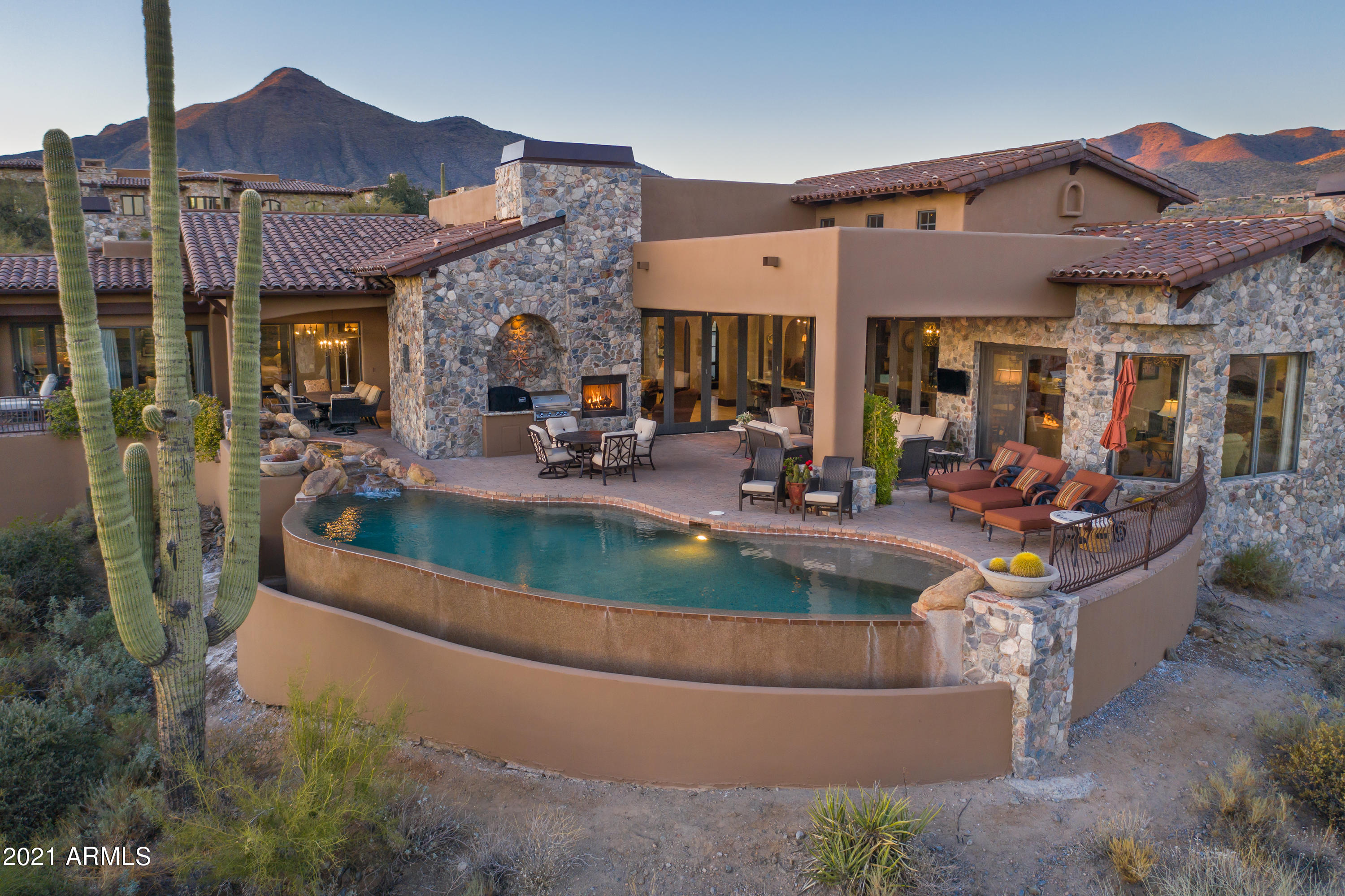 DESERT MOUNTAIN - Residential