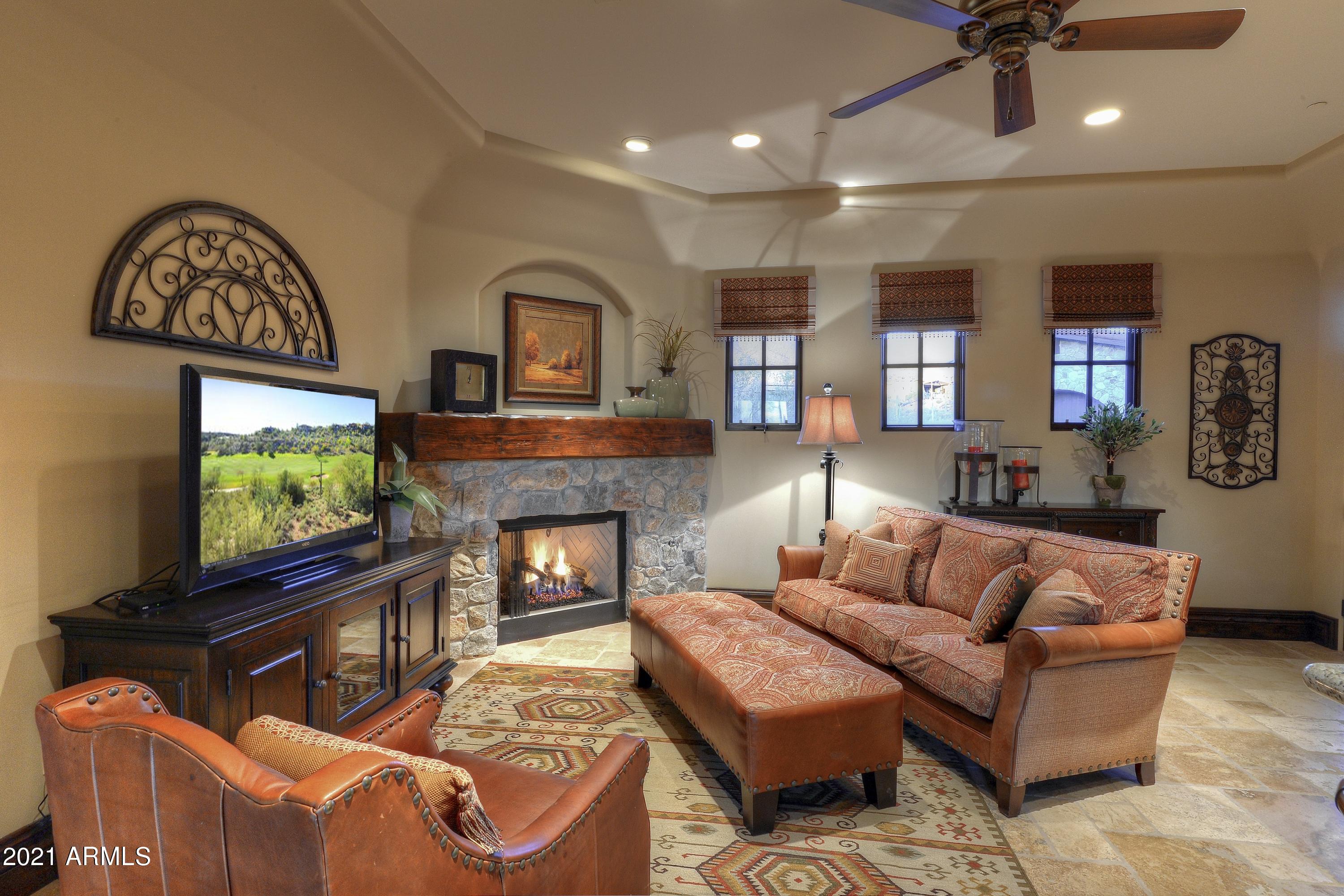 DESERT MOUNTAIN - Residential