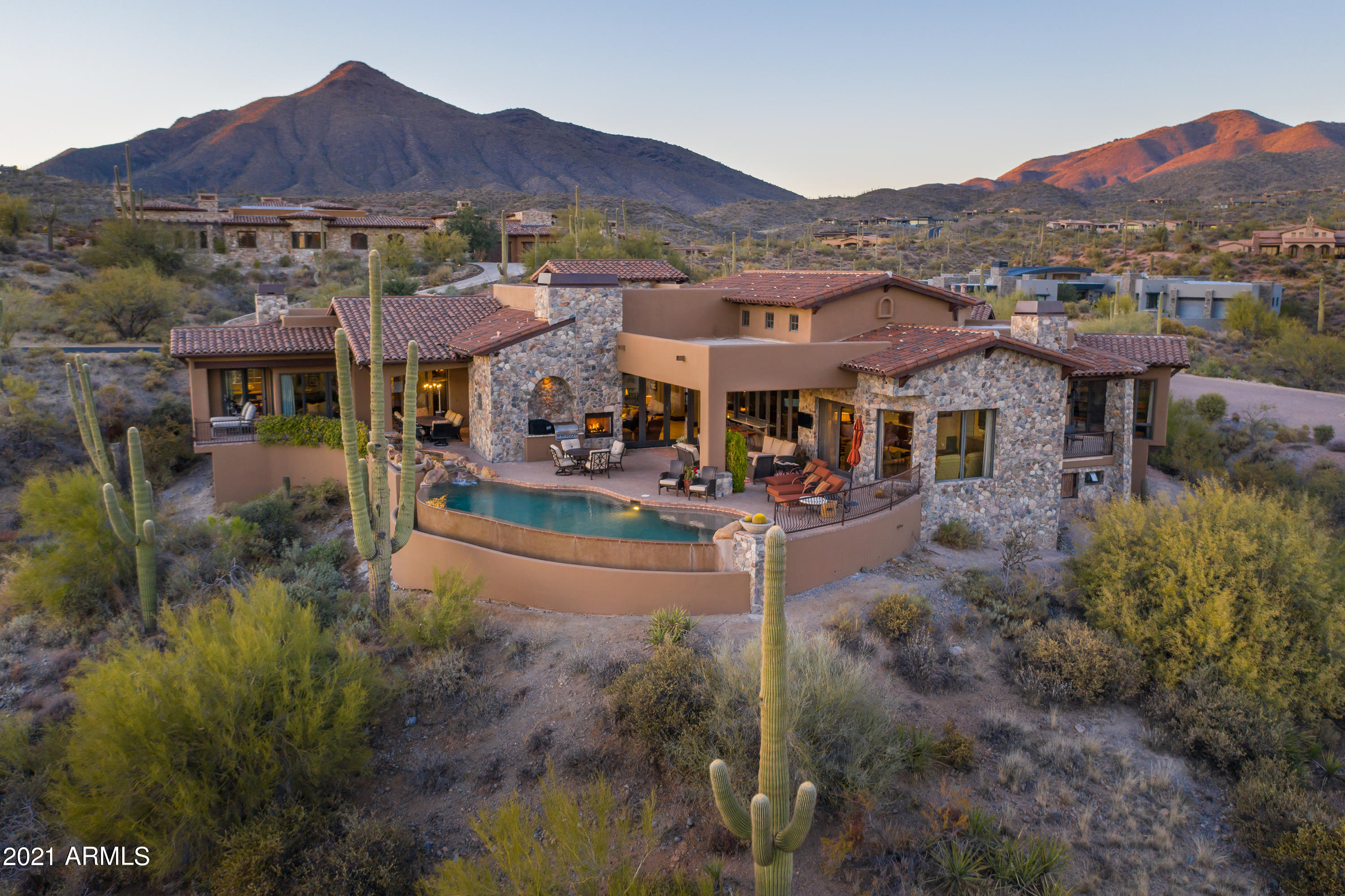 DESERT MOUNTAIN - Residential