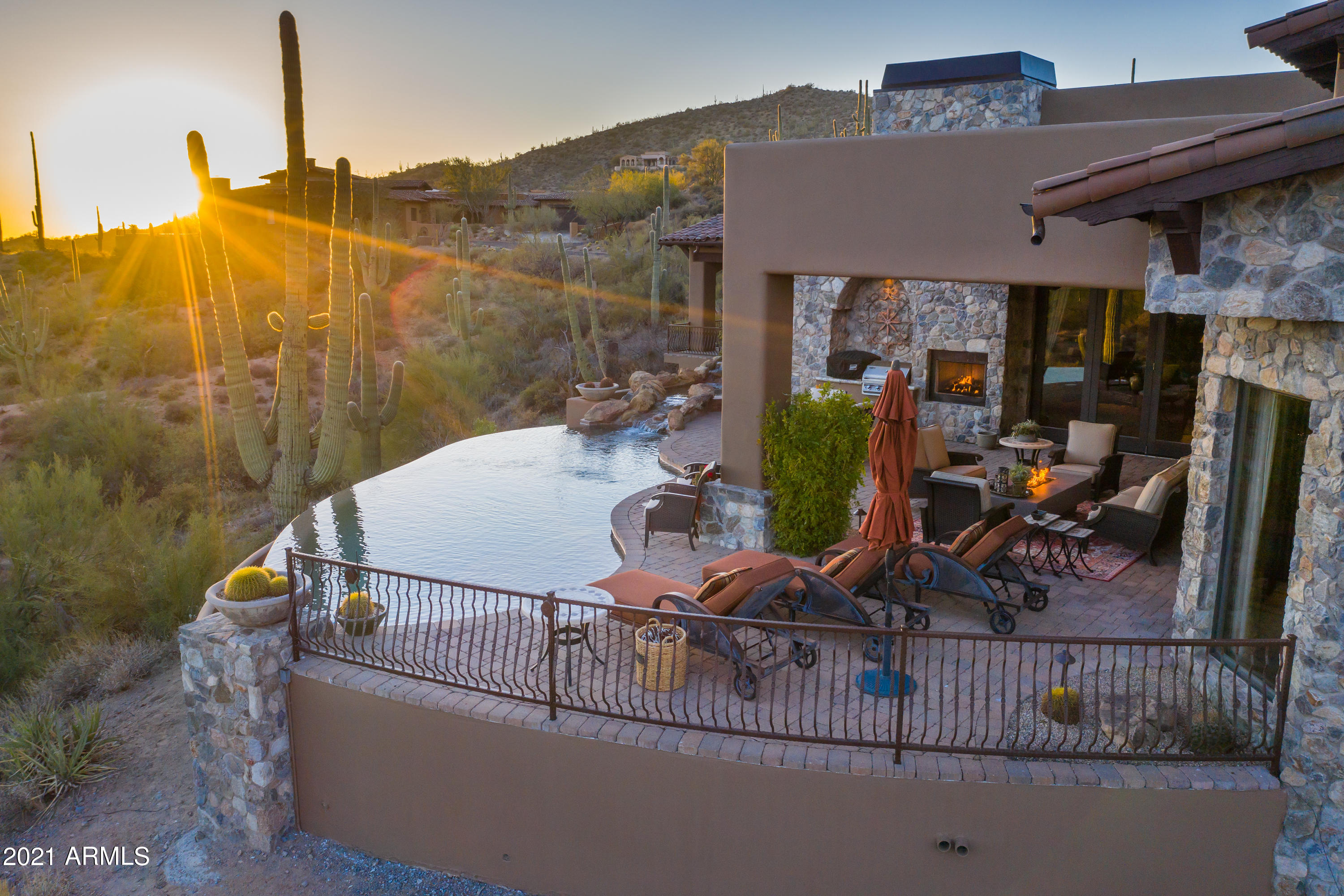 DESERT MOUNTAIN - Residential
