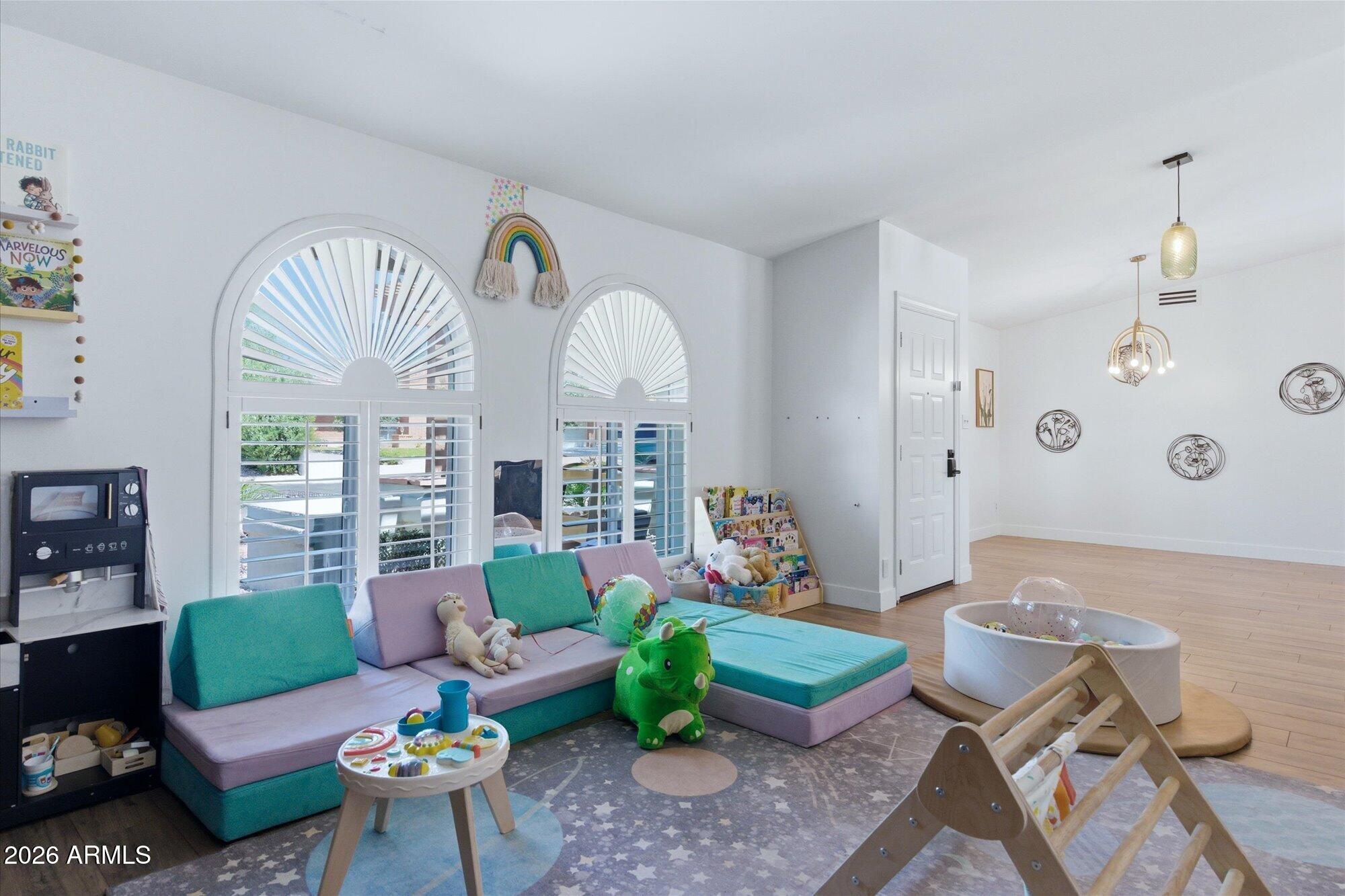 SANDAHL HOMES UNIT 4 - Residential