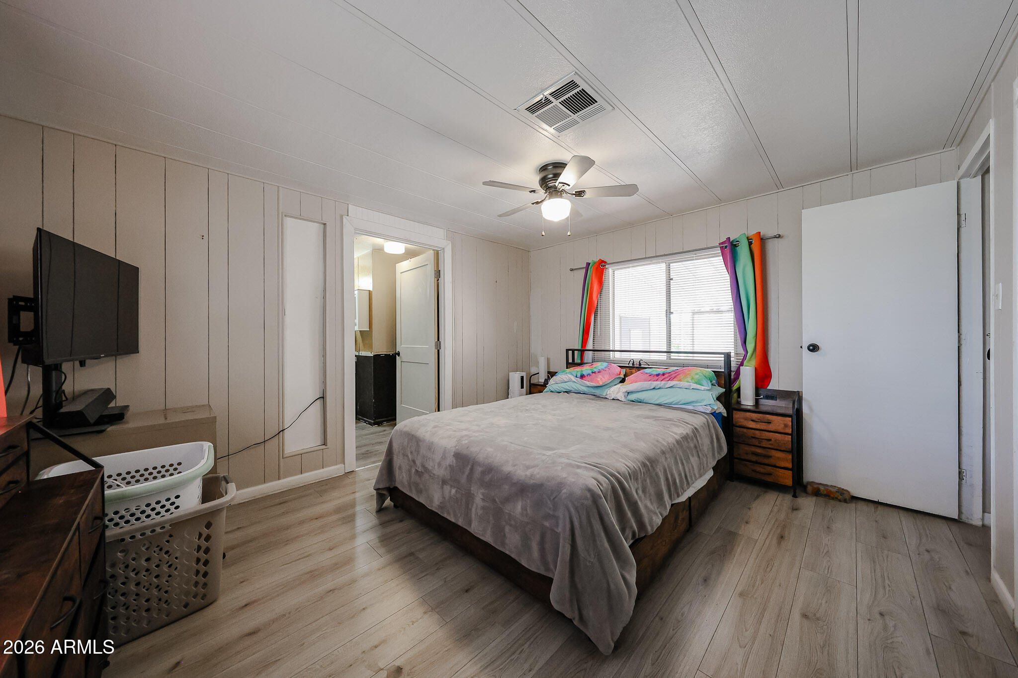 SUBDIVION OF E2 SEC 24 T3N R1E - Residential