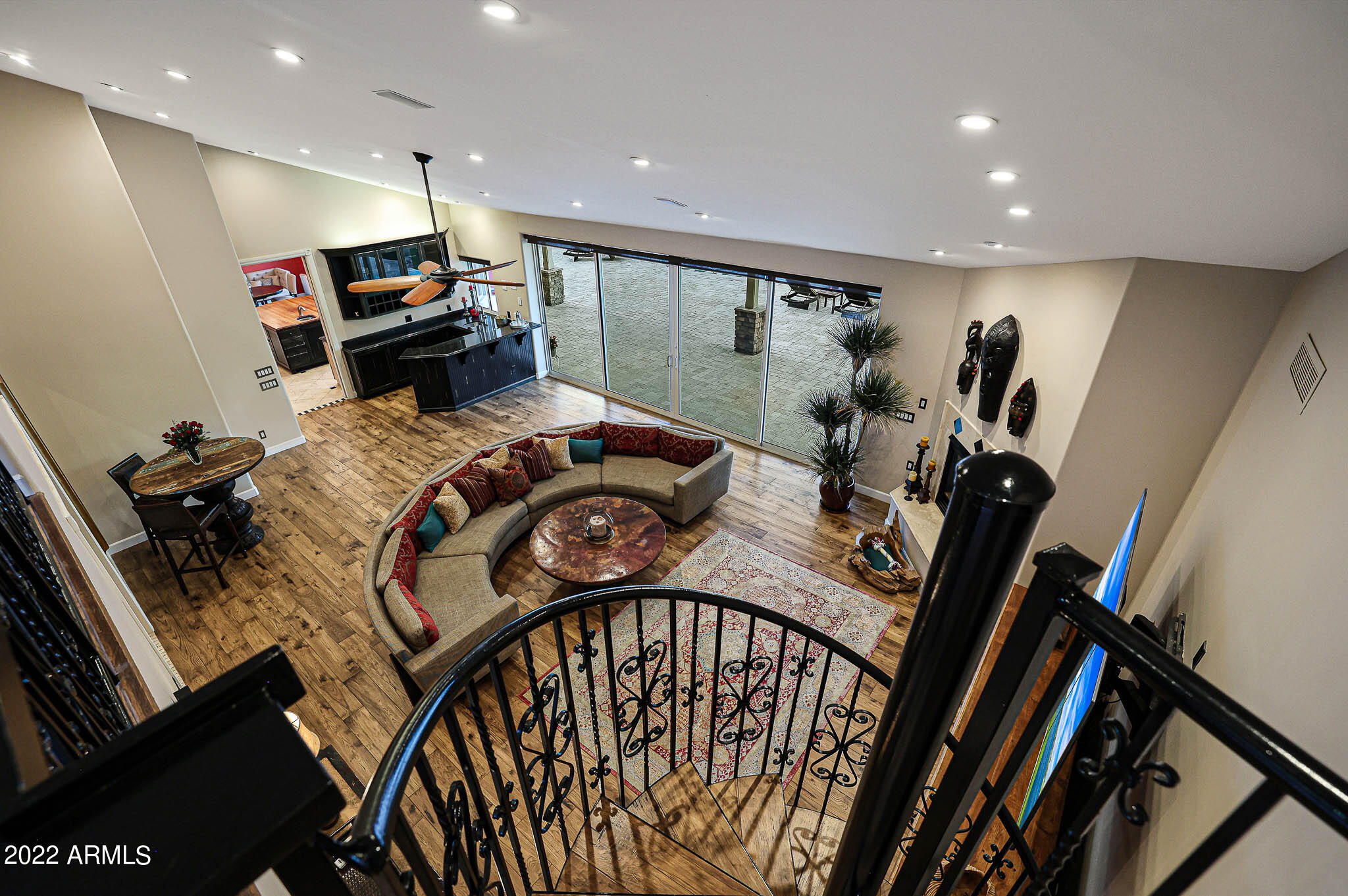 Vista Los Arcos - Residential