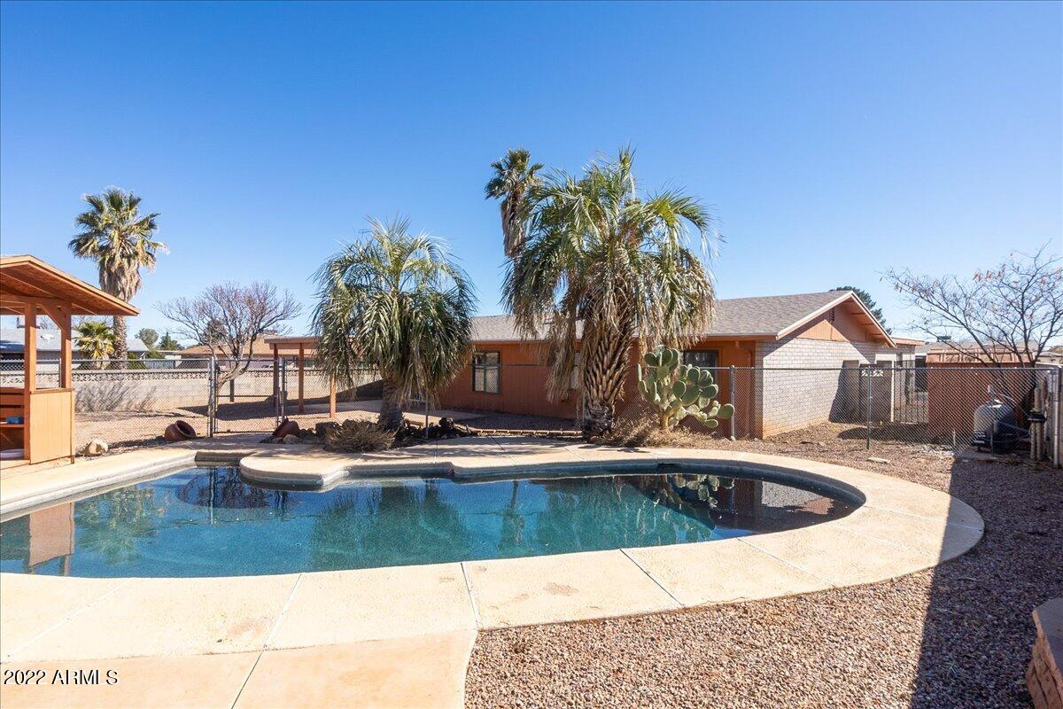 TRACT UNIT 109 - Residential