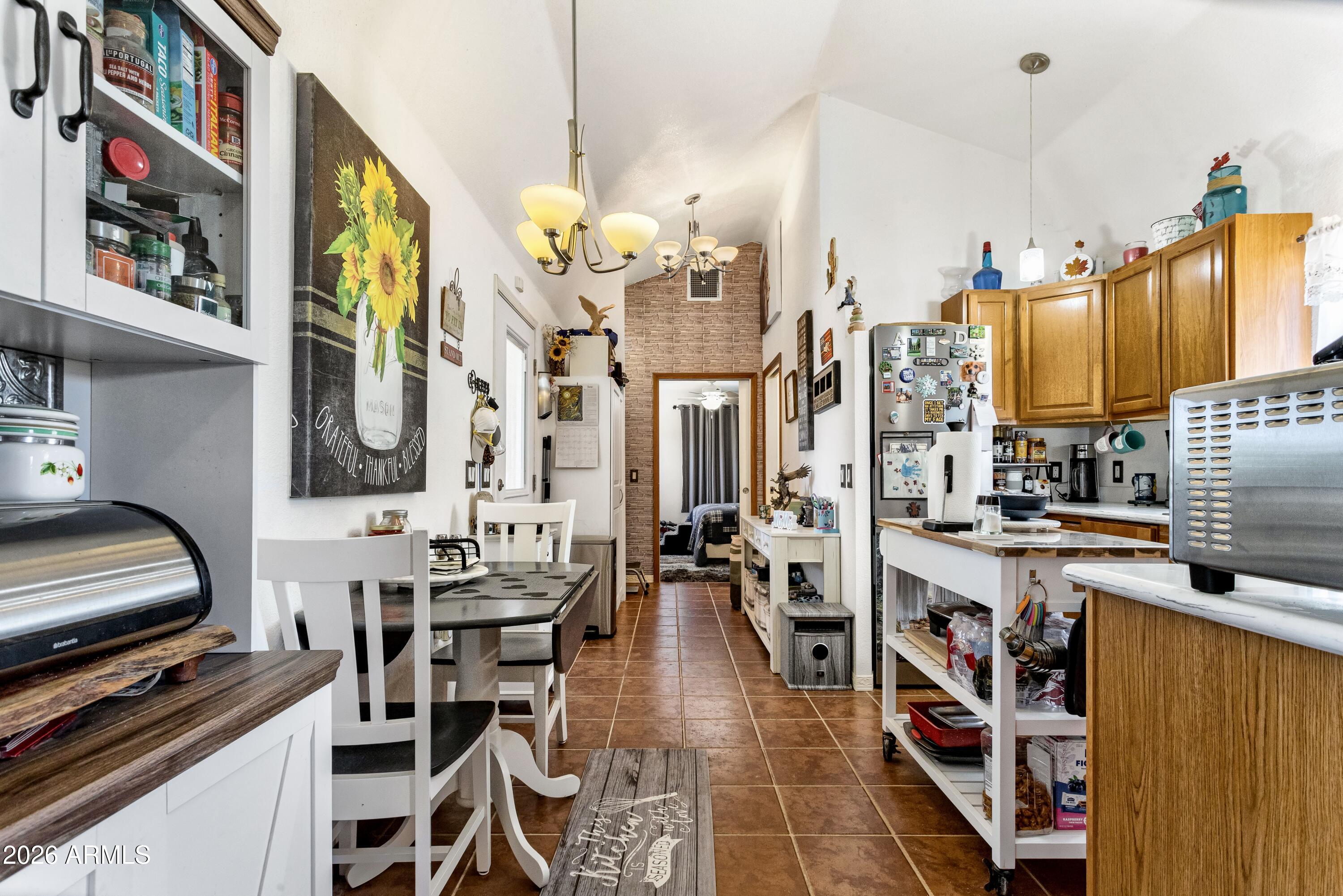 HIGH KNOLL RANCHES - Residential
