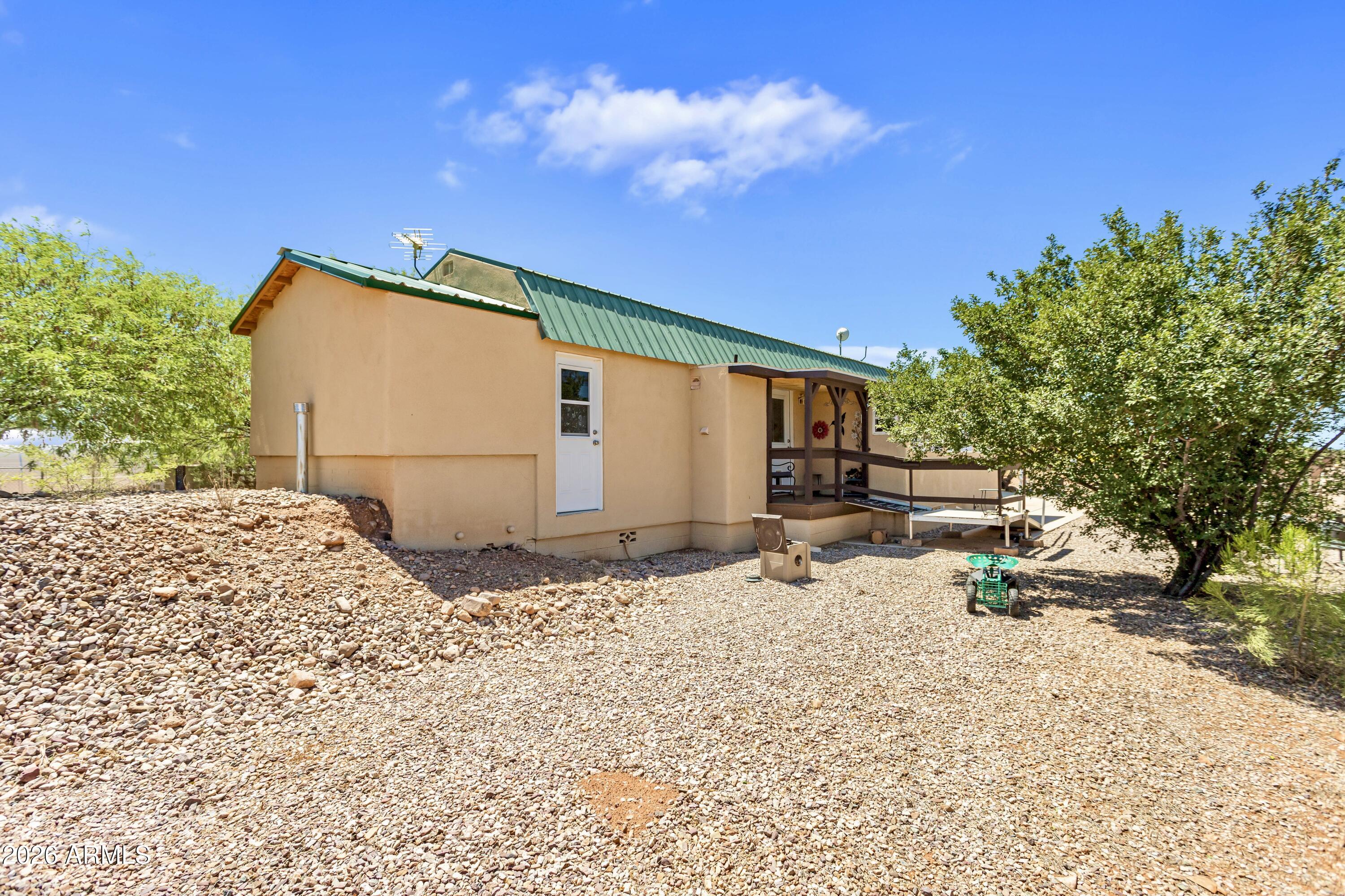 HIGH KNOLL RANCHES - Residential