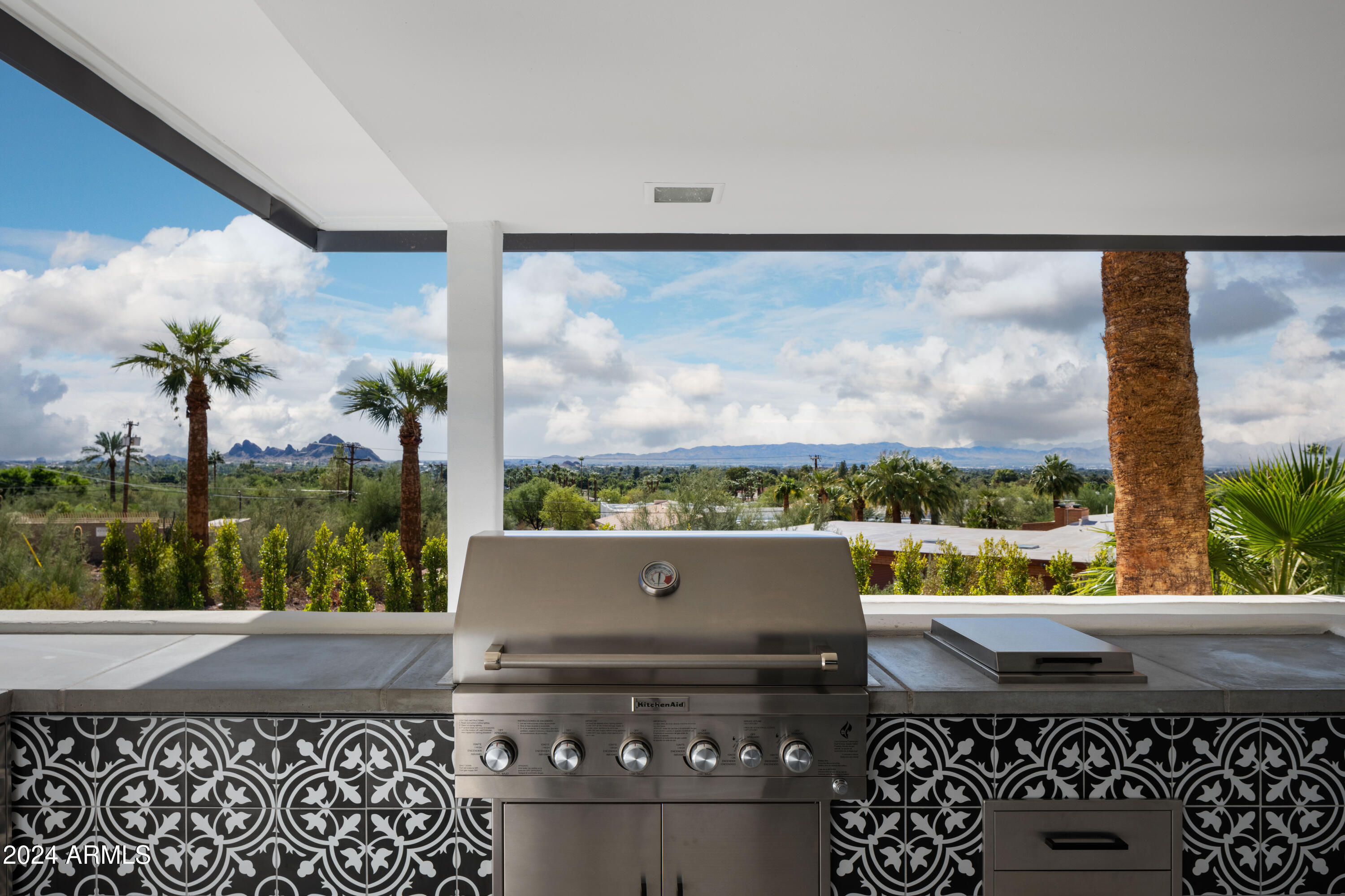 HIGHLANDS - Residential