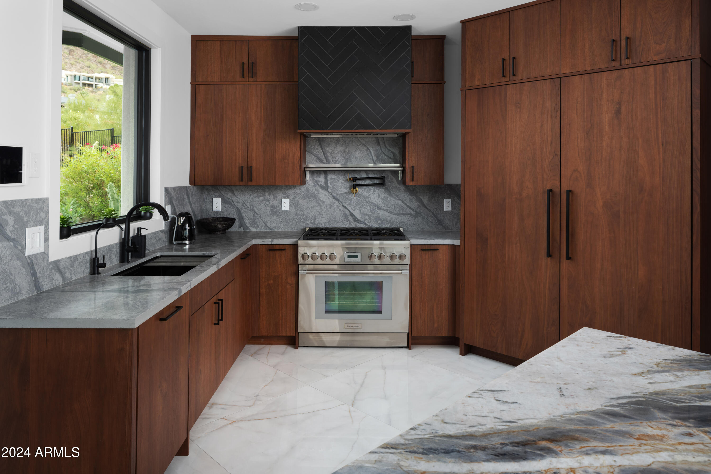 HIGHLANDS - Residential