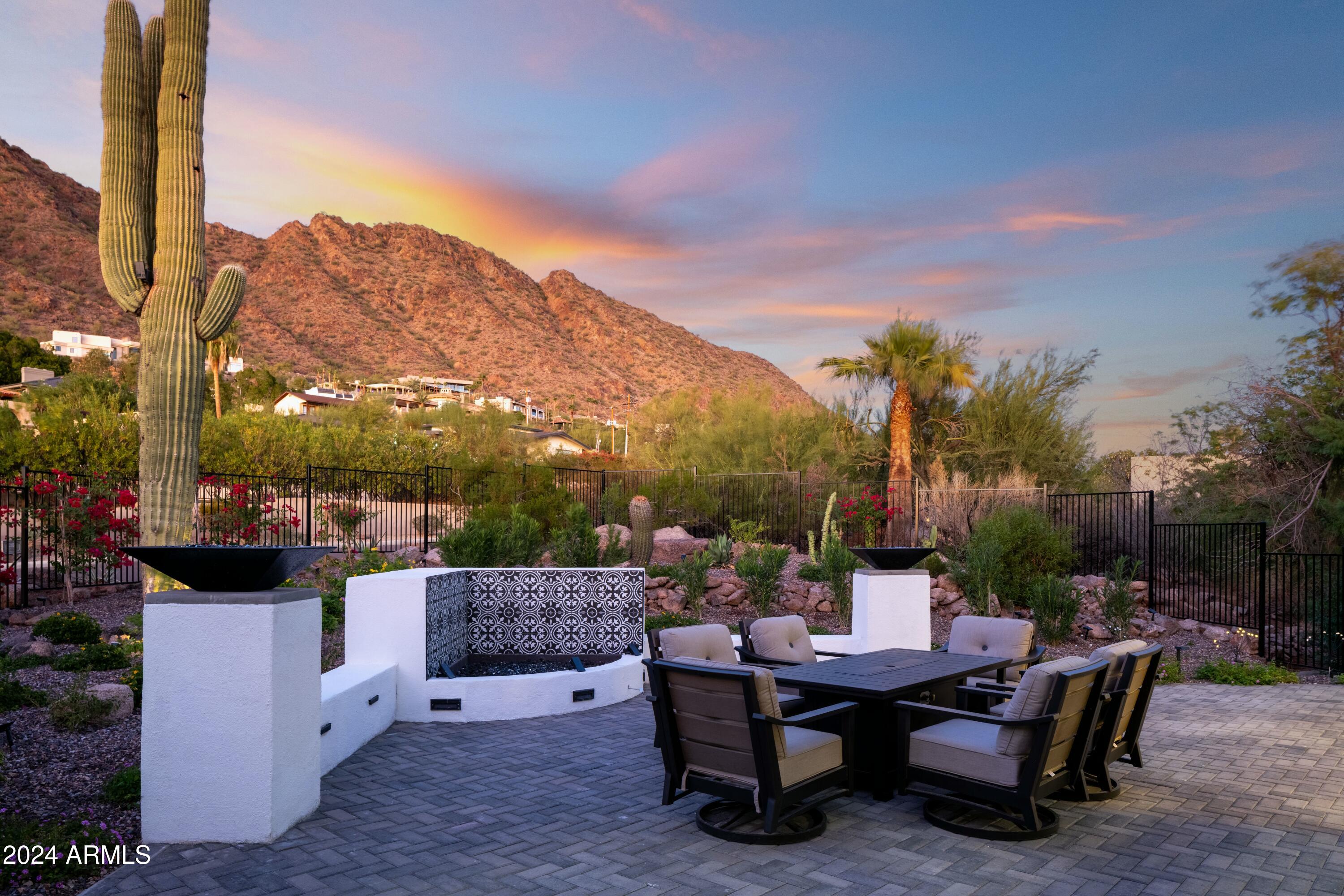 HIGHLANDS - Residential