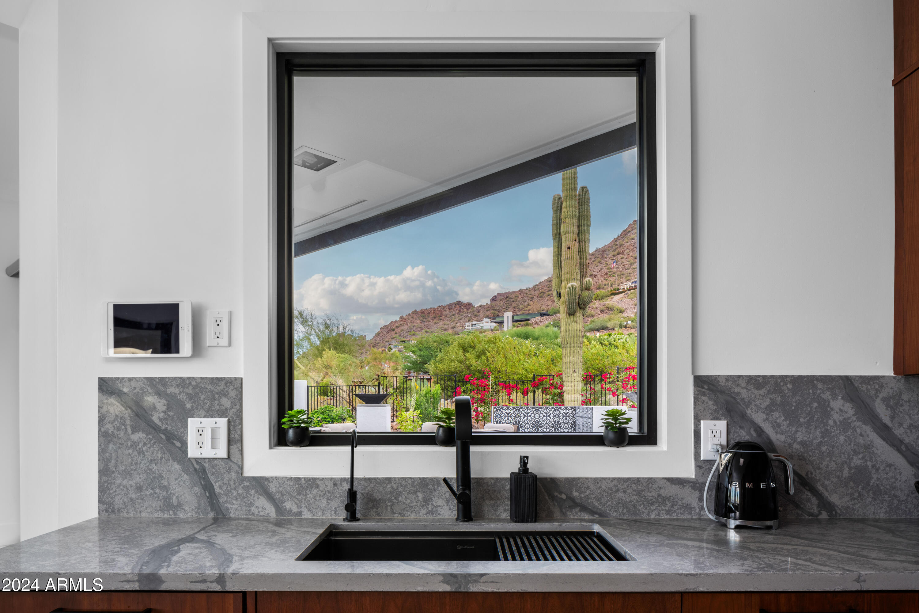 HIGHLANDS - Residential