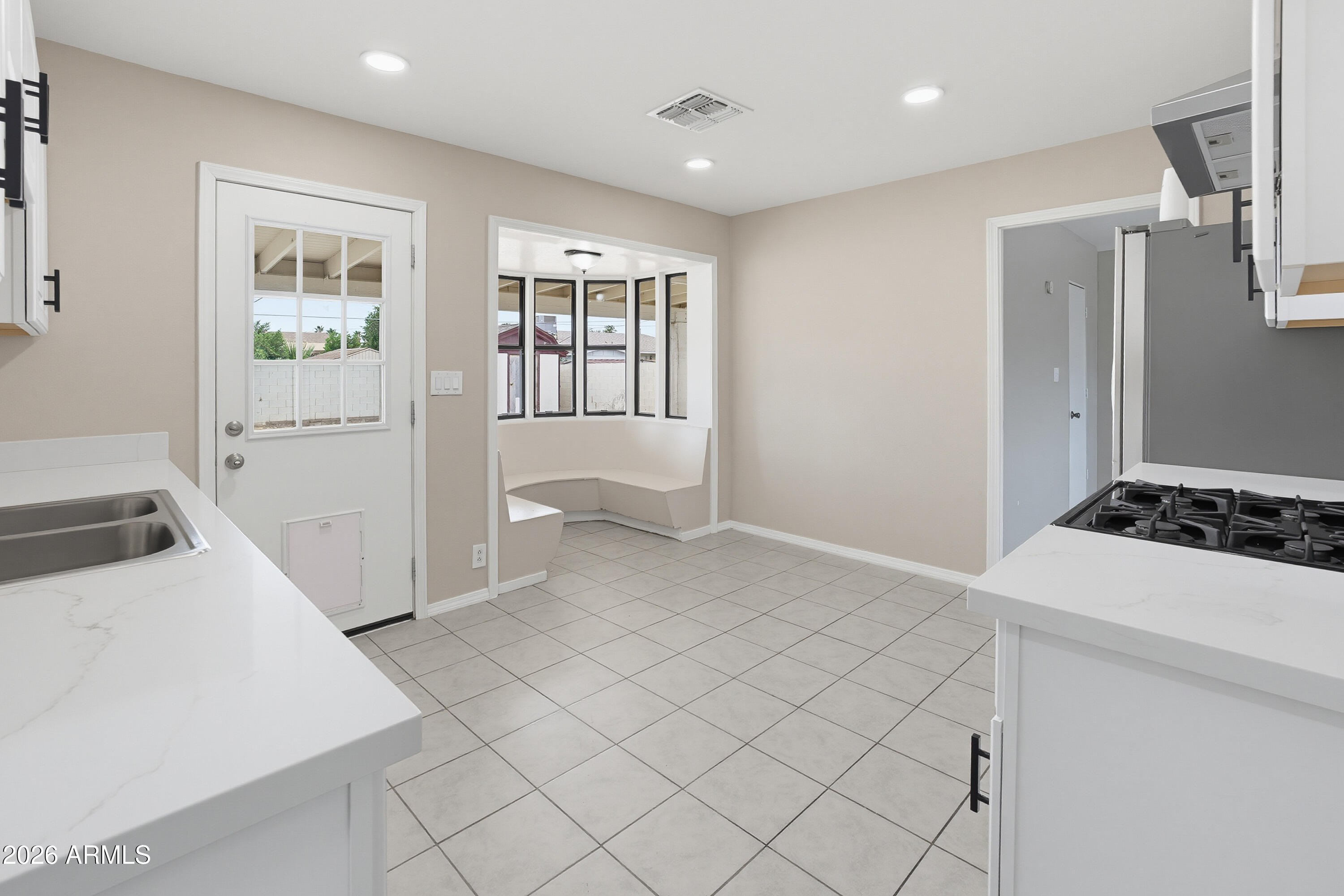 SURREY HEIGHTS 2 - Residential