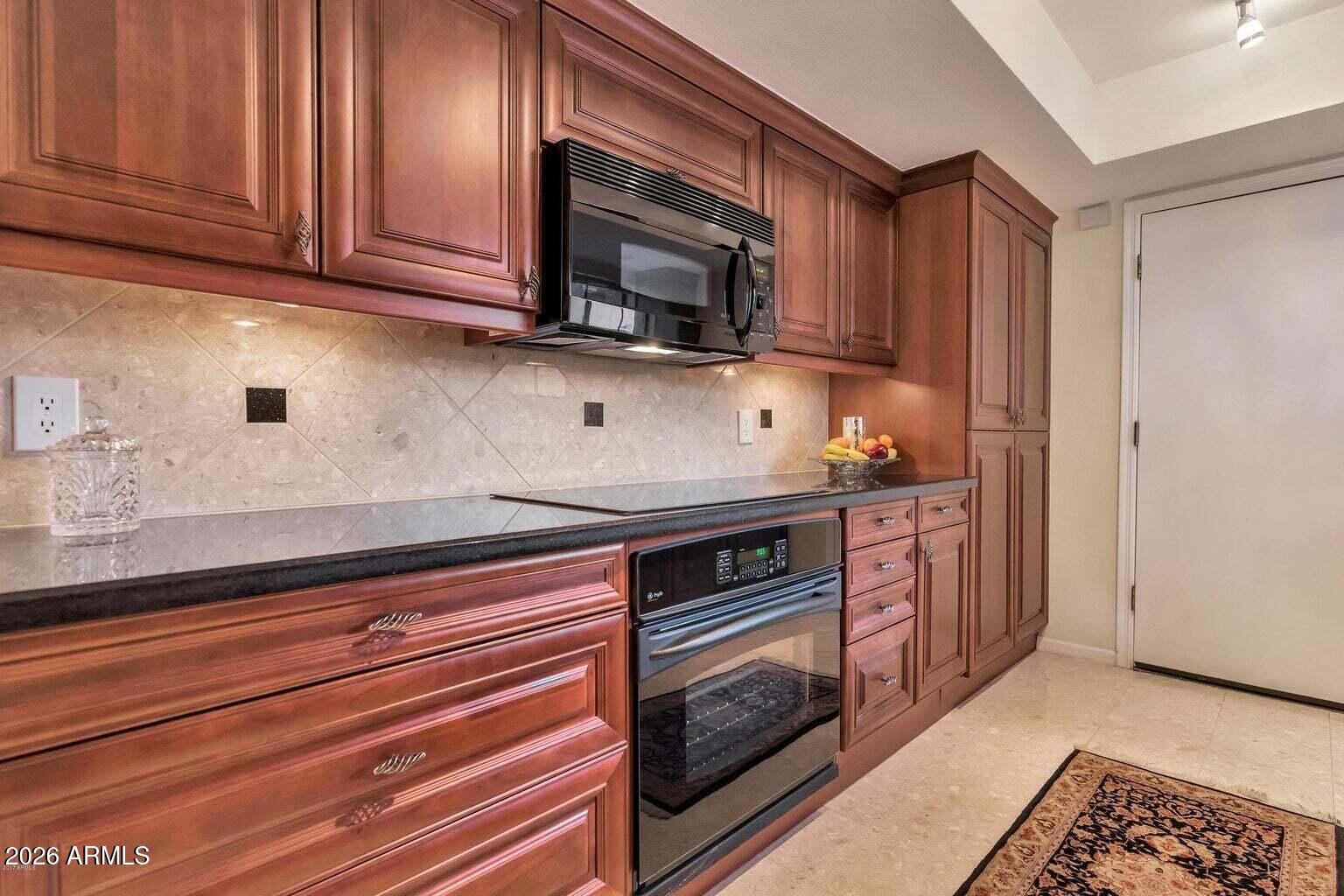 SUN CANYON AMD - Residential