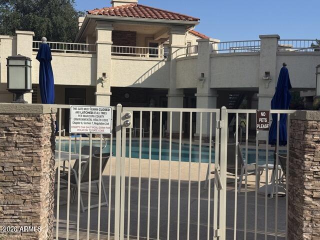 SCOTTSDALE BAY CLUB - Residential